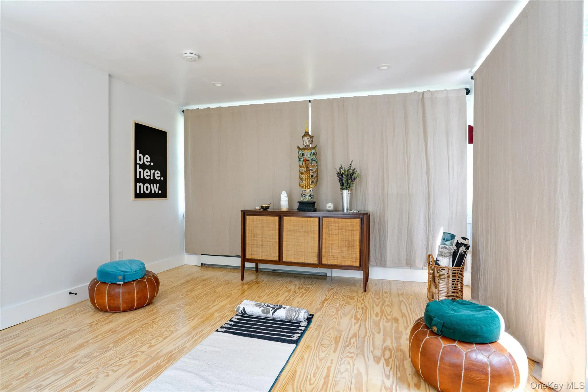 145 Tinker Street, Woodstock, NY, 3 Bedrooms Bedrooms, 9 Rooms Rooms,2 BathroomsBathrooms,Residential,For Rent,Tinker,0,1042782 145 Tinker Street, Woodstock, NY, 3 Bedrooms Bedrooms, 9 Rooms Rooms,2 BathroomsBathrooms,Residential,For Rent,Tinker,0,1042782