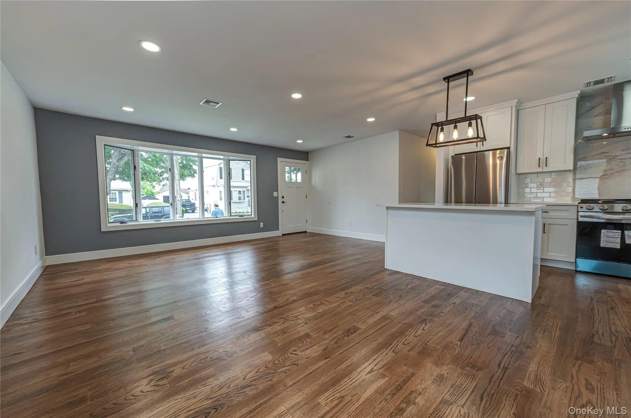 146 8th Street, Hempstead, NY, 3 Bedrooms Bedrooms, 6 Rooms Rooms,2 BathroomsBathrooms,Residential,For Rent,8th,0,1042783 146 8th Street, Hempstead, NY, 3 Bedrooms Bedrooms, 6 Rooms Rooms,2 BathroomsBathrooms,Residential,For Rent,8th,0,1042783