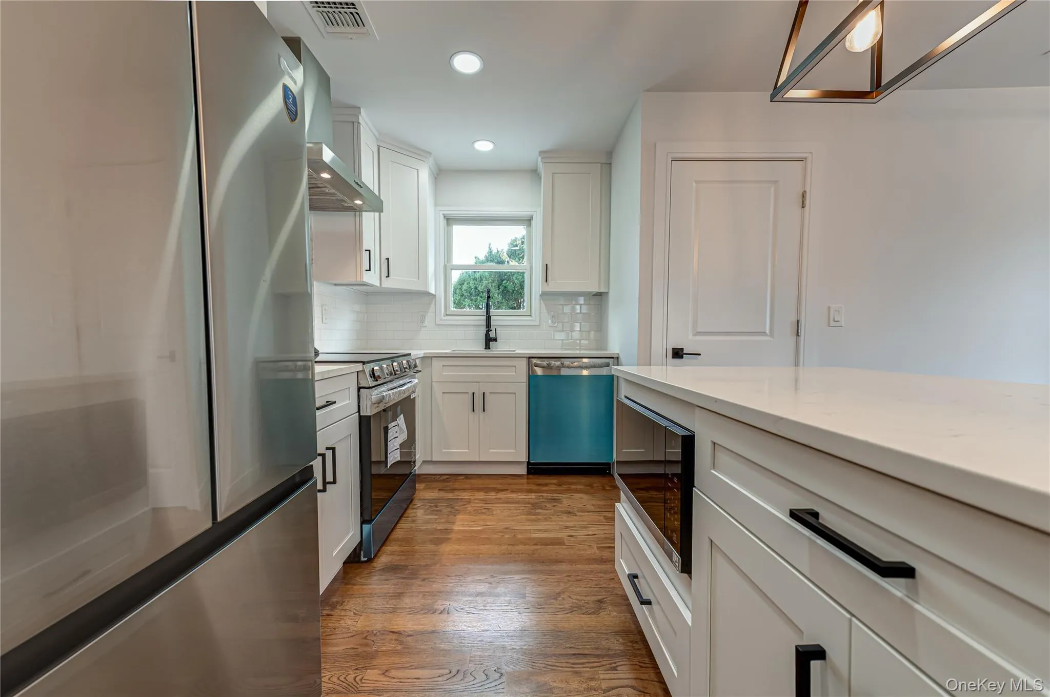 146 8th Street, Hempstead, NY, 3 Bedrooms Bedrooms, 6 Rooms Rooms,2 BathroomsBathrooms,Residential,For Rent,8th,0,1042783 146 8th Street, Hempstead, NY, 3 Bedrooms Bedrooms, 6 Rooms Rooms,2 BathroomsBathrooms,Residential,For Rent,8th,0,1042783