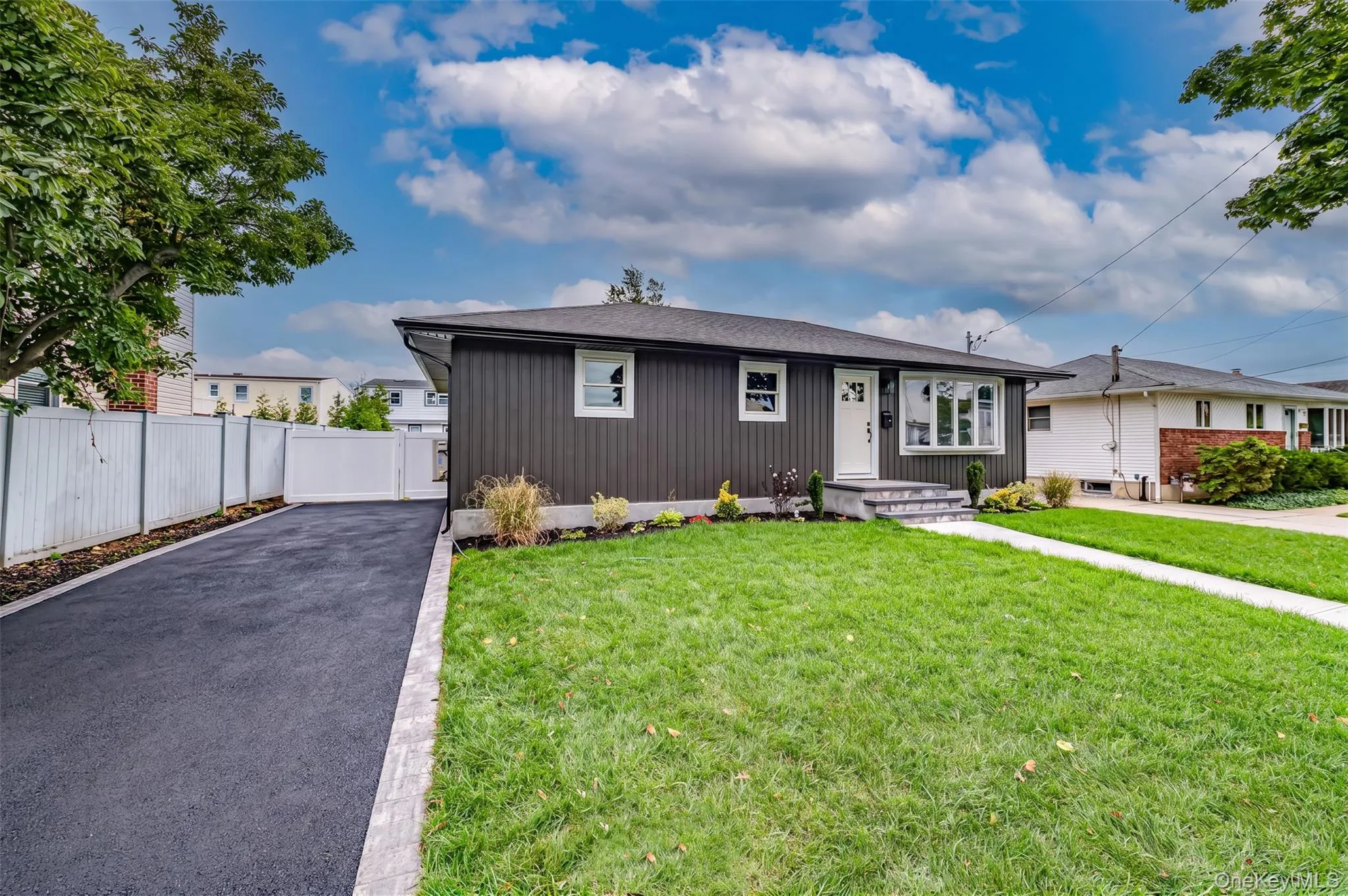 146 8th Street, Hempstead, NY, 3 Bedrooms Bedrooms, 6 Rooms Rooms,2 BathroomsBathrooms,Residential,For Rent,8th,0,1042783 146 8th Street, Hempstead, NY, 3 Bedrooms Bedrooms, 6 Rooms Rooms,2 BathroomsBathrooms,Residential,For Rent,8th,0,1042783
