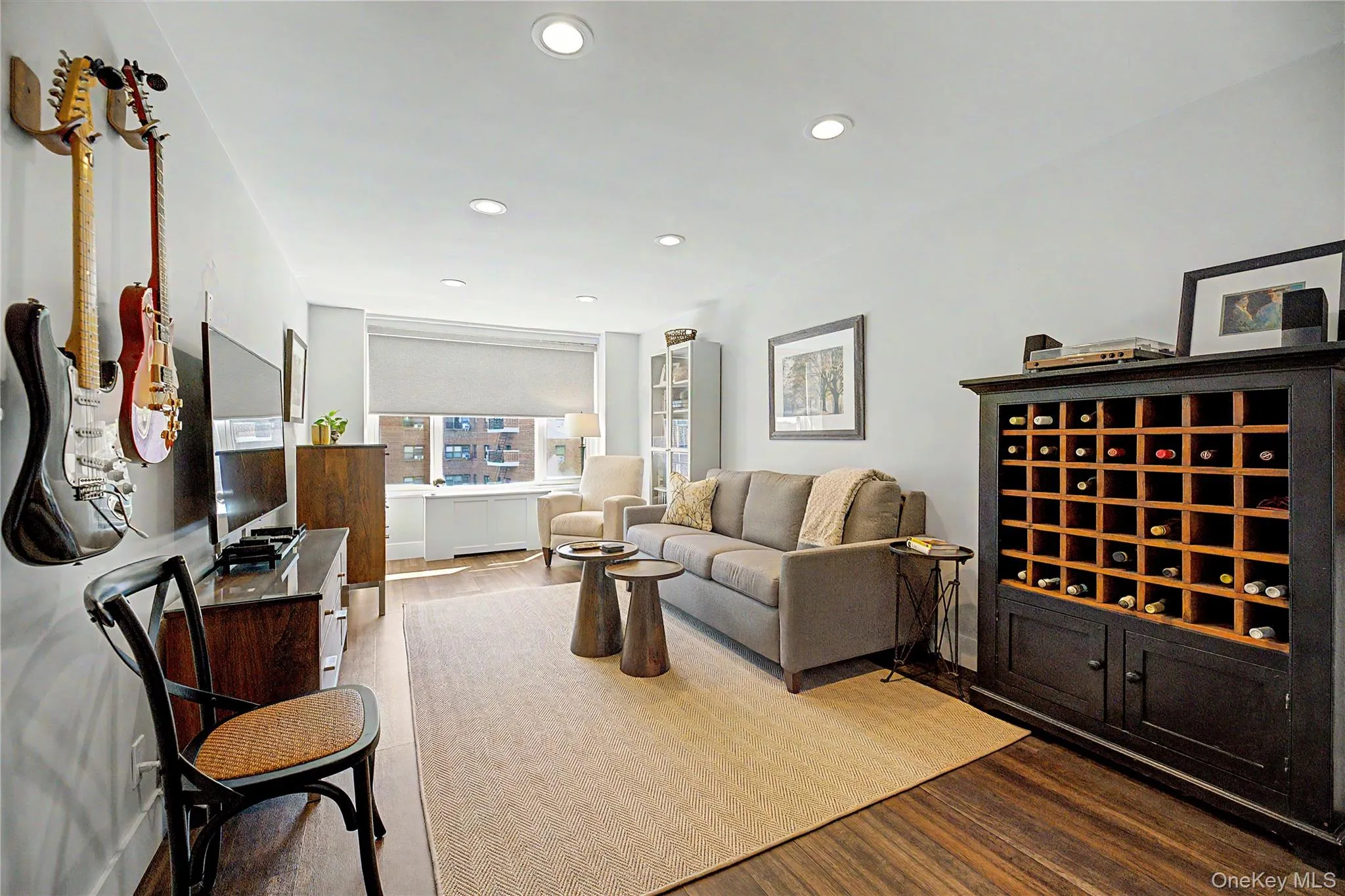 20 Old Mamaroneck Road, White Plains, NY, 2 Bedrooms Bedrooms, 6 Rooms Rooms,2 BathroomsBathrooms,Residential,For Rent,Old Mamaroneck,0,1042784 20 Old Mamaroneck Road, White Plains, NY, 2 Bedrooms Bedrooms, 6 Rooms Rooms,2 BathroomsBathrooms,Residential,For Rent,Old Mamaroneck,0,1042784