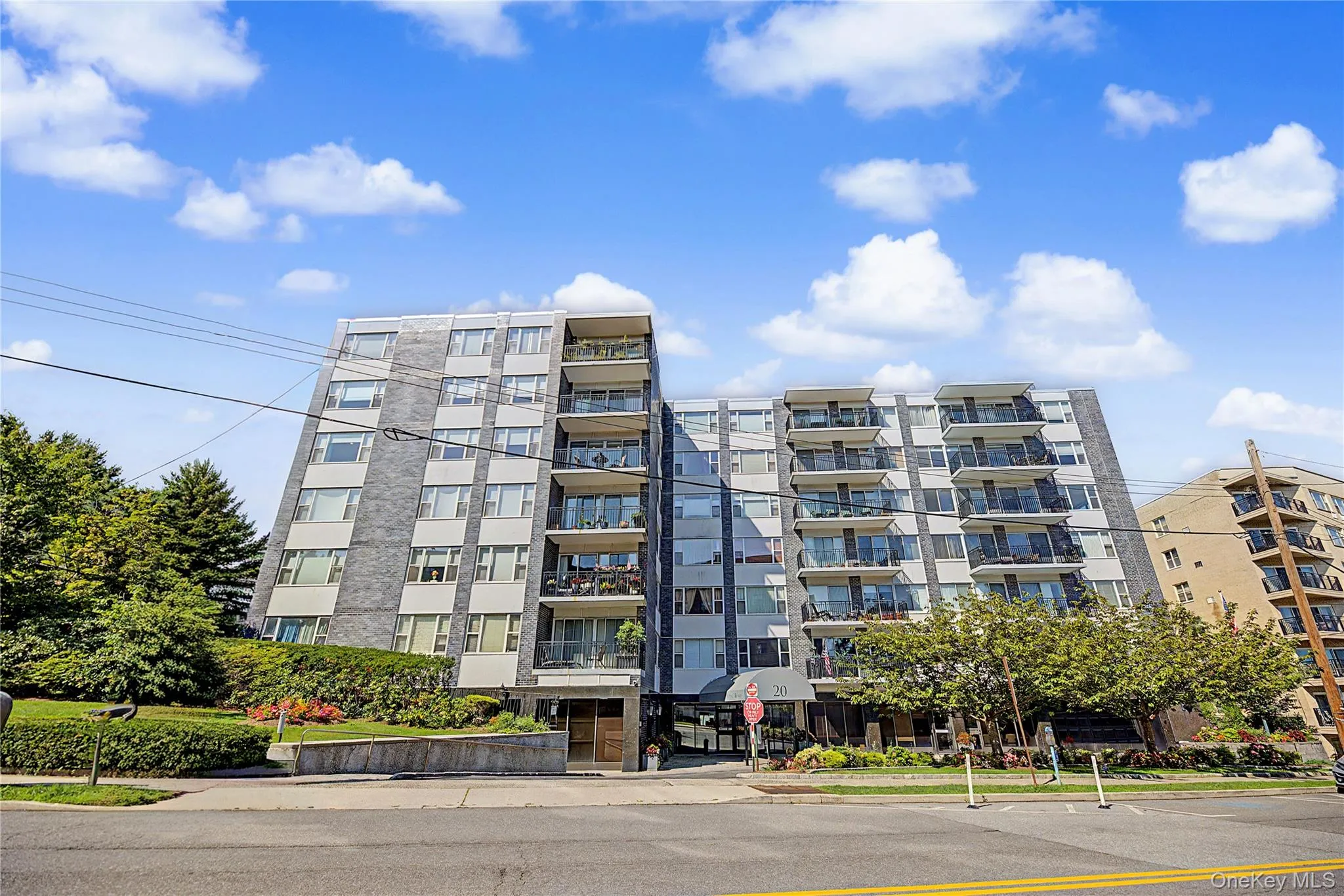 20 Old Mamaroneck Road, White Plains, NY, 2 Bedrooms Bedrooms, 6 Rooms Rooms,2 BathroomsBathrooms,Residential,For Rent,Old Mamaroneck,0,1042784 20 Old Mamaroneck Road, White Plains, NY, 2 Bedrooms Bedrooms, 6 Rooms Rooms,2 BathroomsBathrooms,Residential,For Rent,Old Mamaroneck,0,1042784
