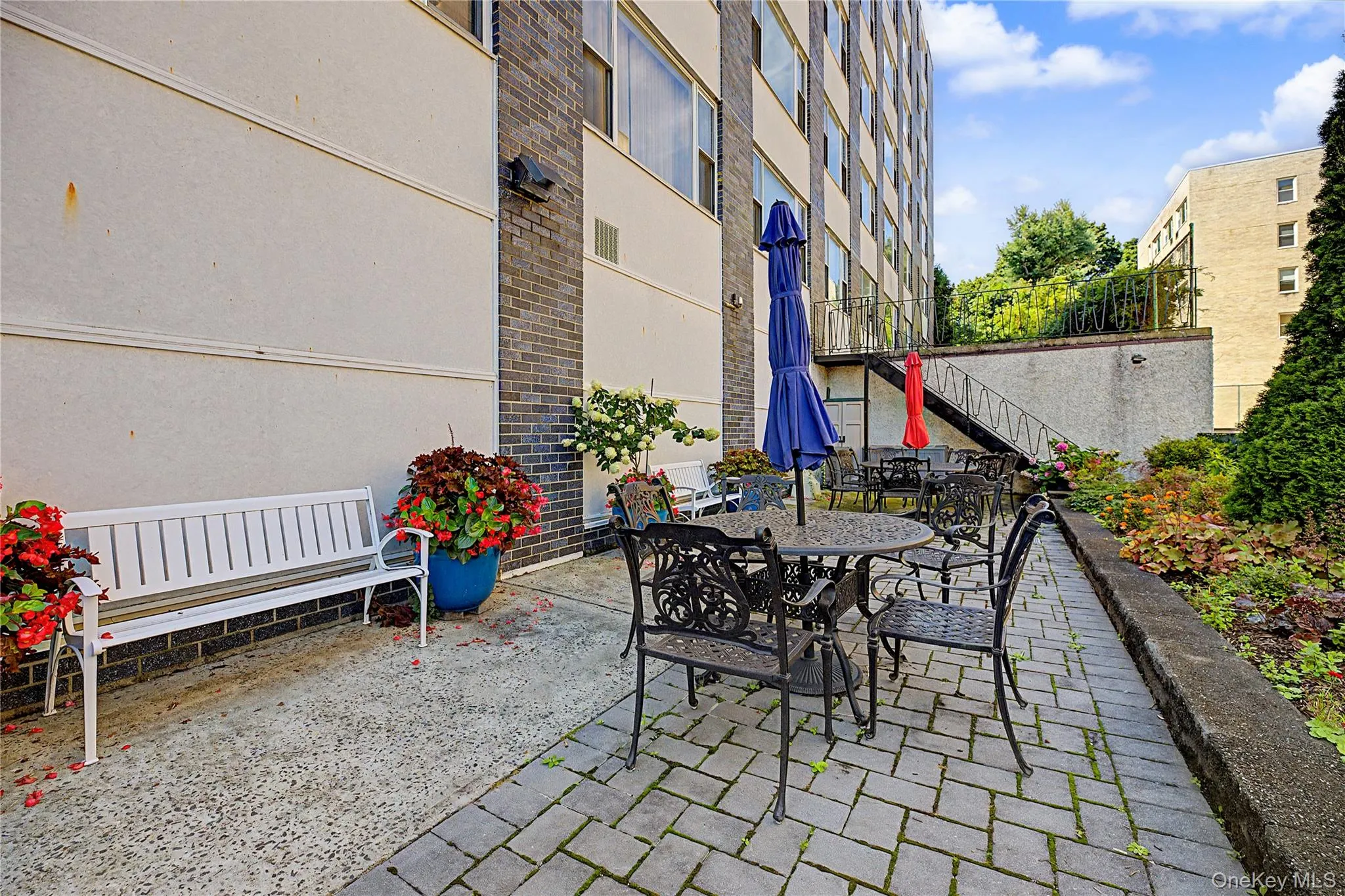 20 Old Mamaroneck Road, White Plains, NY, 2 Bedrooms Bedrooms, 6 Rooms Rooms,2 BathroomsBathrooms,Residential,For Rent,Old Mamaroneck,0,1042784 20 Old Mamaroneck Road, White Plains, NY, 2 Bedrooms Bedrooms, 6 Rooms Rooms,2 BathroomsBathrooms,Residential,For Rent,Old Mamaroneck,0,1042784