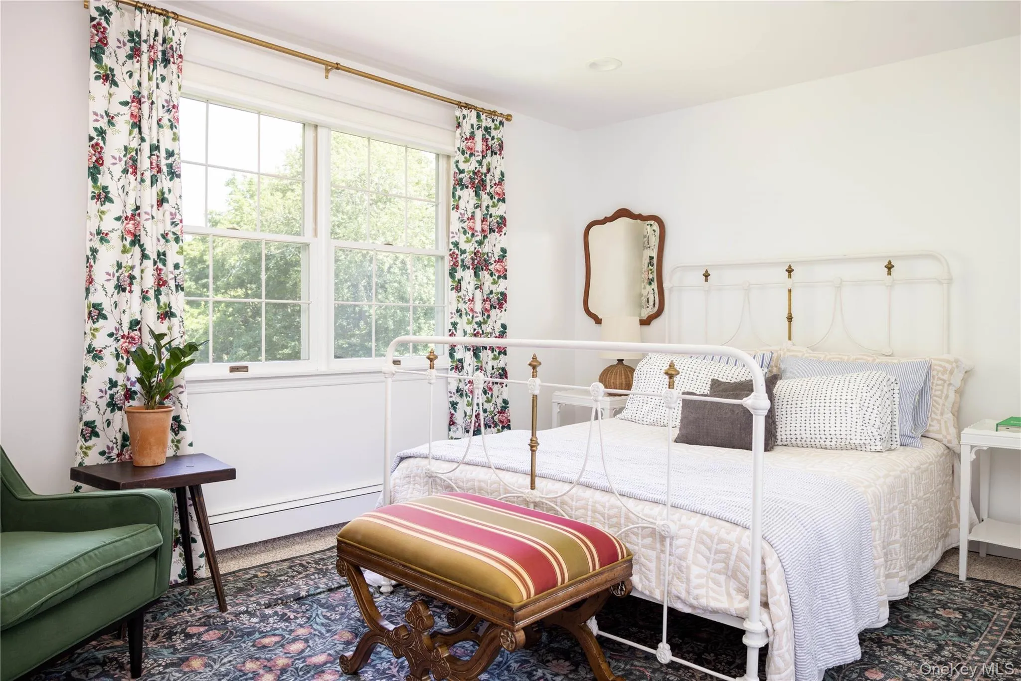 184 Phillips Lane, Riverhead, NY, 5 Bedrooms Bedrooms, 12 Rooms Rooms,4 BathroomsBathrooms,Residential,For Rent,Phillips,0,1042785 184 Phillips Lane, Riverhead, NY, 5 Bedrooms Bedrooms, 12 Rooms Rooms,4 BathroomsBathrooms,Residential,For Rent,Phillips,0,1042785