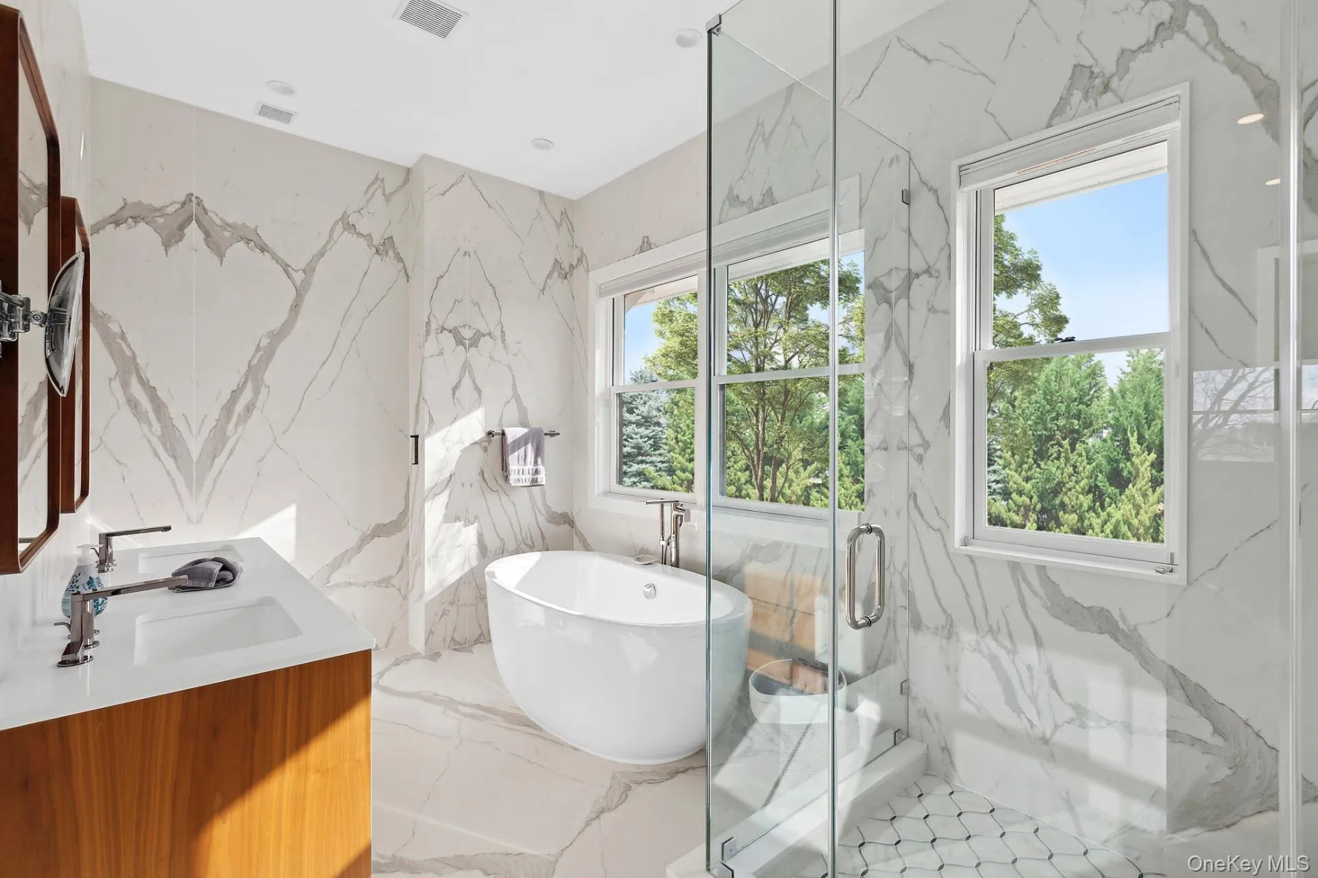102 & 92 Dune Road, Southampton, NY, 6 Bedrooms Bedrooms, 15 Rooms Rooms,6 BathroomsBathrooms,Residential,For Rent,Dune,0,1042786 102 & 92 Dune Road, Southampton, NY, 6 Bedrooms Bedrooms, 15 Rooms Rooms,6 BathroomsBathrooms,Residential,For Rent,Dune,0,1042786