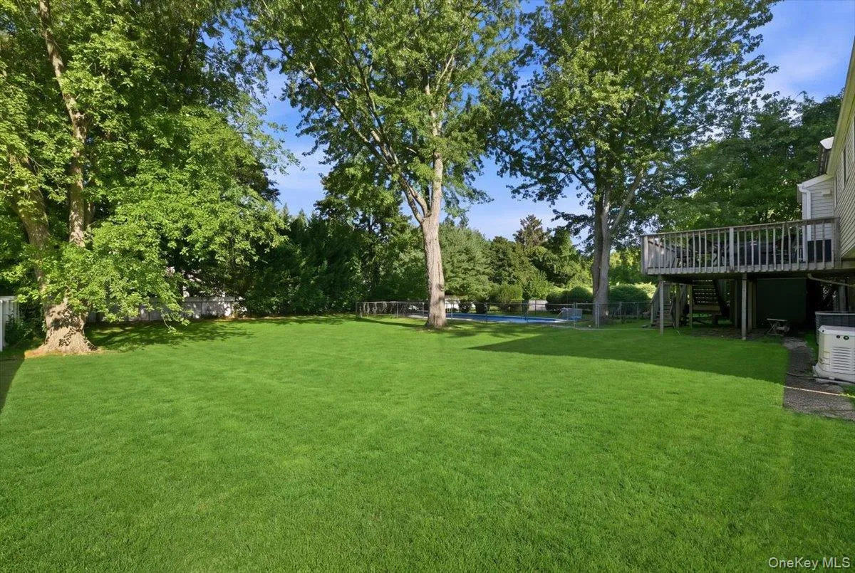 357 Town Line Road, Huntington, NY, 4 Bedrooms Bedrooms, 8 Rooms Rooms,1 BathroomBathrooms,Residential,For Rent,Town Line,0,1042799 357 Town Line Road, Huntington, NY, 4 Bedrooms Bedrooms, 8 Rooms Rooms,1 BathroomBathrooms,Residential,For Rent,Town Line,0,1042799