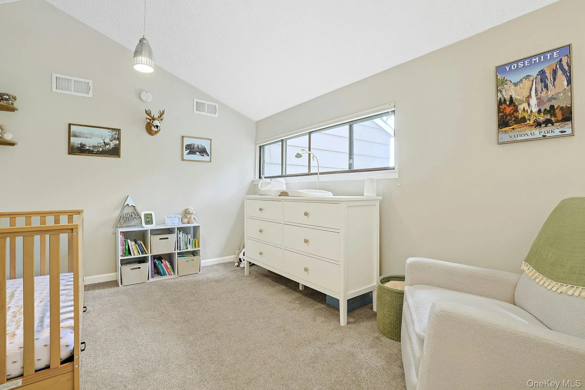 Loft: second bedroom, home office, guest area Loft: second bedroom, home office, guest area