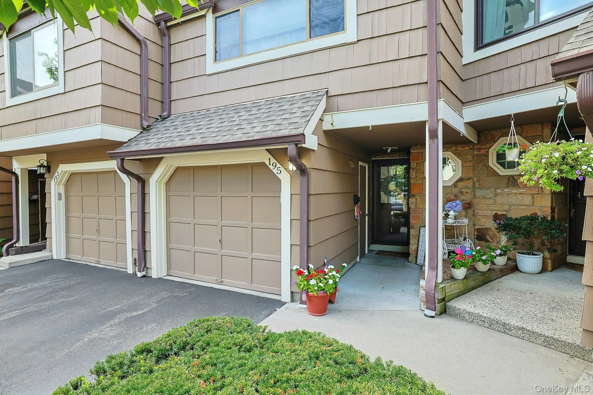 Curb Appeal!!! Curb Appeal!!!