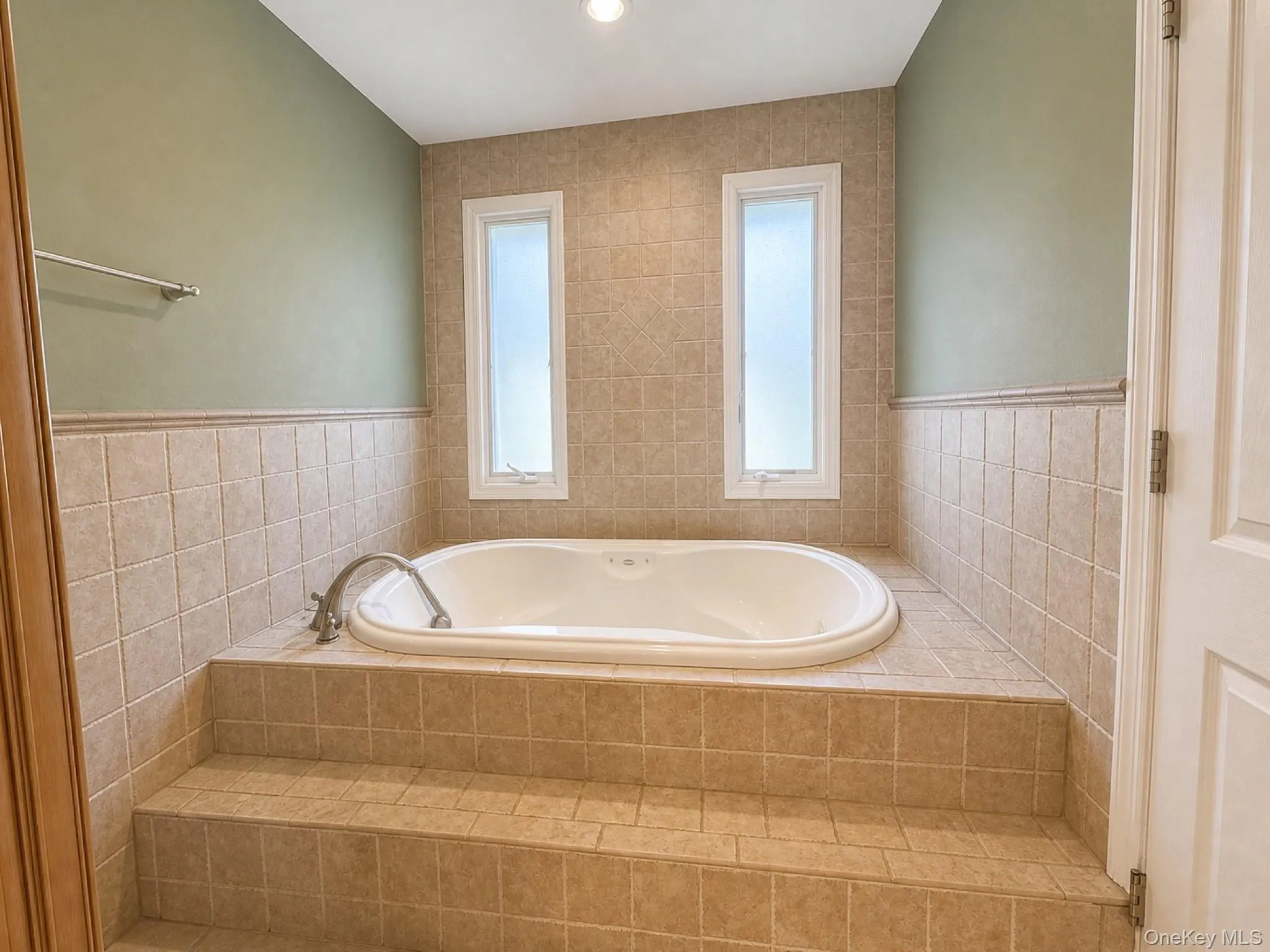 5 Cherrywood Drive, Huntington, NY, 4 Bedrooms Bedrooms, 9 Rooms Rooms,2 BathroomsBathrooms,Residential,For Rent,Cherrywood,0,1042804 5 Cherrywood Drive, Huntington, NY, 4 Bedrooms Bedrooms, 9 Rooms Rooms,2 BathroomsBathrooms,Residential,For Rent,Cherrywood,0,1042804