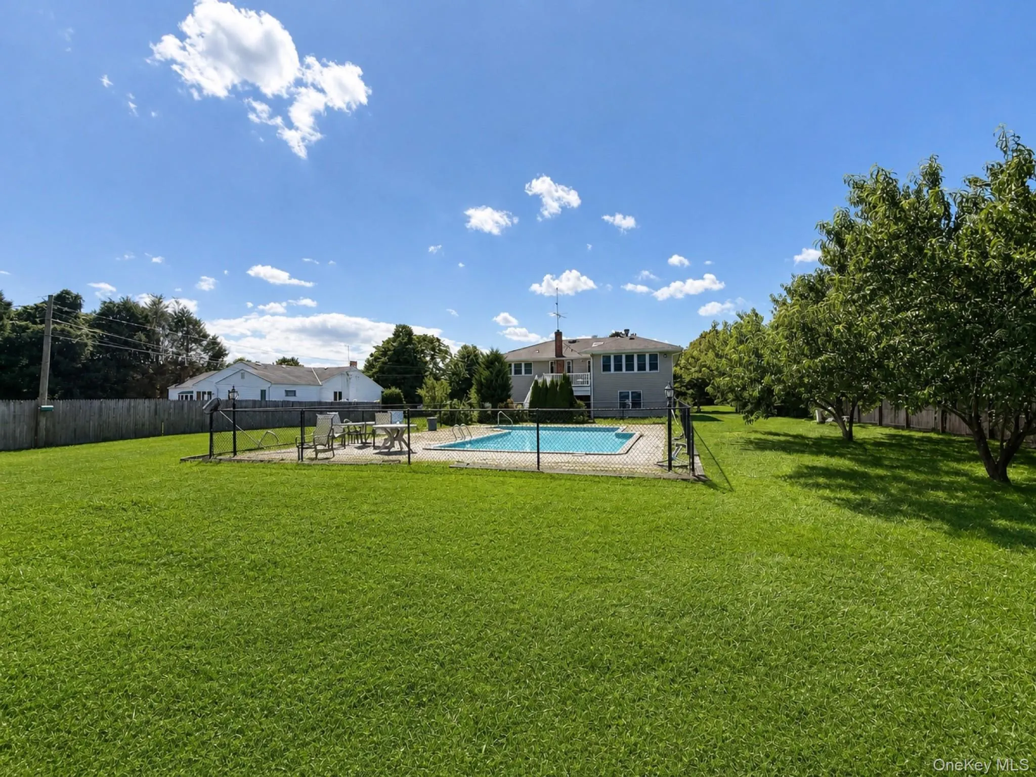 5 Cherrywood Drive, Huntington, NY, 4 Bedrooms Bedrooms, 9 Rooms Rooms,2 BathroomsBathrooms,Residential,For Rent,Cherrywood,0,1042804 5 Cherrywood Drive, Huntington, NY, 4 Bedrooms Bedrooms, 9 Rooms Rooms,2 BathroomsBathrooms,Residential,For Rent,Cherrywood,0,1042804