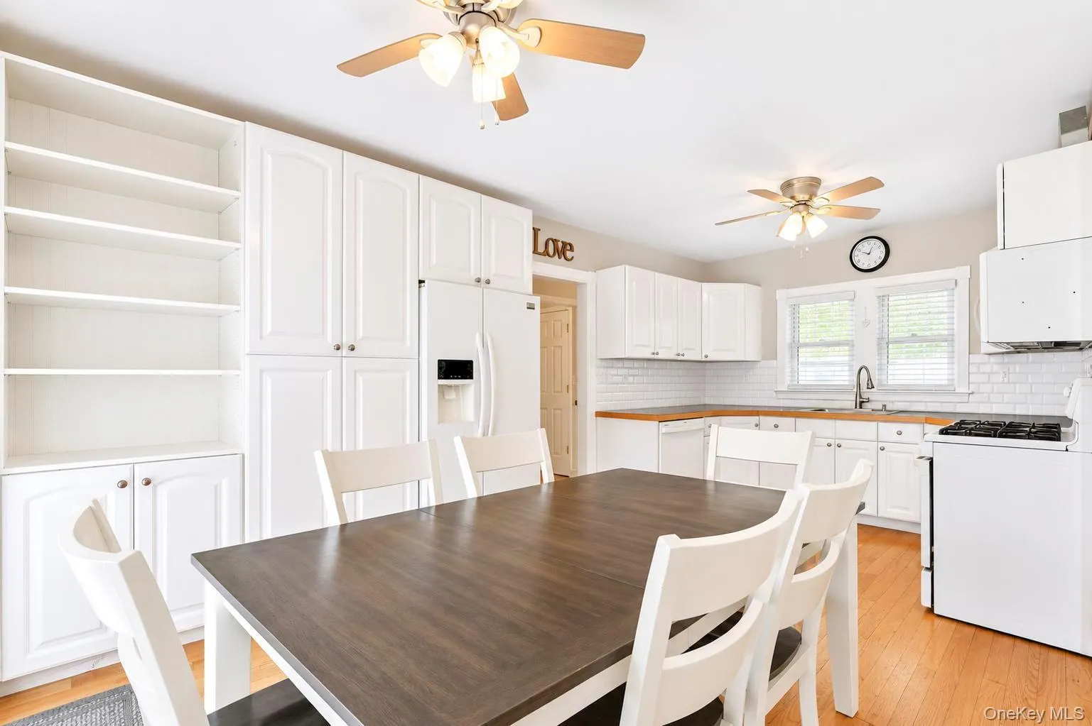 30 Pansy Road, Brookhaven, NY, 3 Bedrooms Bedrooms, 5 Rooms Rooms,2 BathroomsBathrooms,Residential,For Rent,Pansy,0,1042805 30 Pansy Road, Brookhaven, NY, 3 Bedrooms Bedrooms, 5 Rooms Rooms,2 BathroomsBathrooms,Residential,For Rent,Pansy,0,1042805