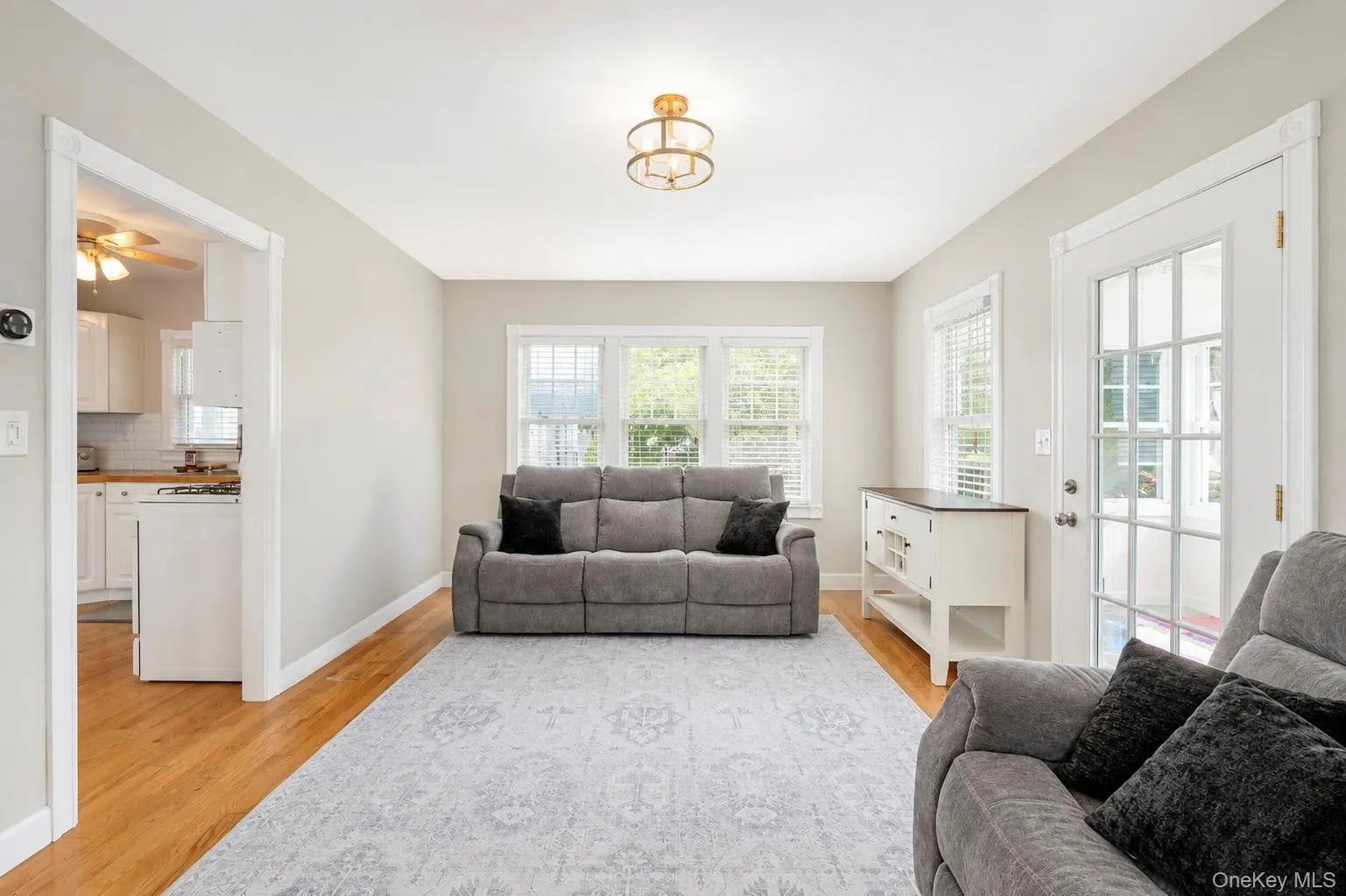 30 Pansy Road, Brookhaven, NY, 3 Bedrooms Bedrooms, 5 Rooms Rooms,2 BathroomsBathrooms,Residential,For Rent,Pansy,0,1042805 30 Pansy Road, Brookhaven, NY, 3 Bedrooms Bedrooms, 5 Rooms Rooms,2 BathroomsBathrooms,Residential,For Rent,Pansy,0,1042805