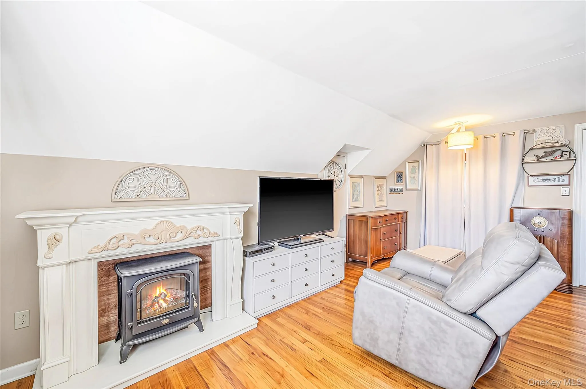 3698 Horseblock Road, Brookhaven, NY, 3 Bedrooms Bedrooms, 10 Rooms Rooms,2 BathroomsBathrooms,Residential,For Rent,Horseblock,0,1042808 3698 Horseblock Road, Brookhaven, NY, 3 Bedrooms Bedrooms, 10 Rooms Rooms,2 BathroomsBathrooms,Residential,For Rent,Horseblock,0,1042808