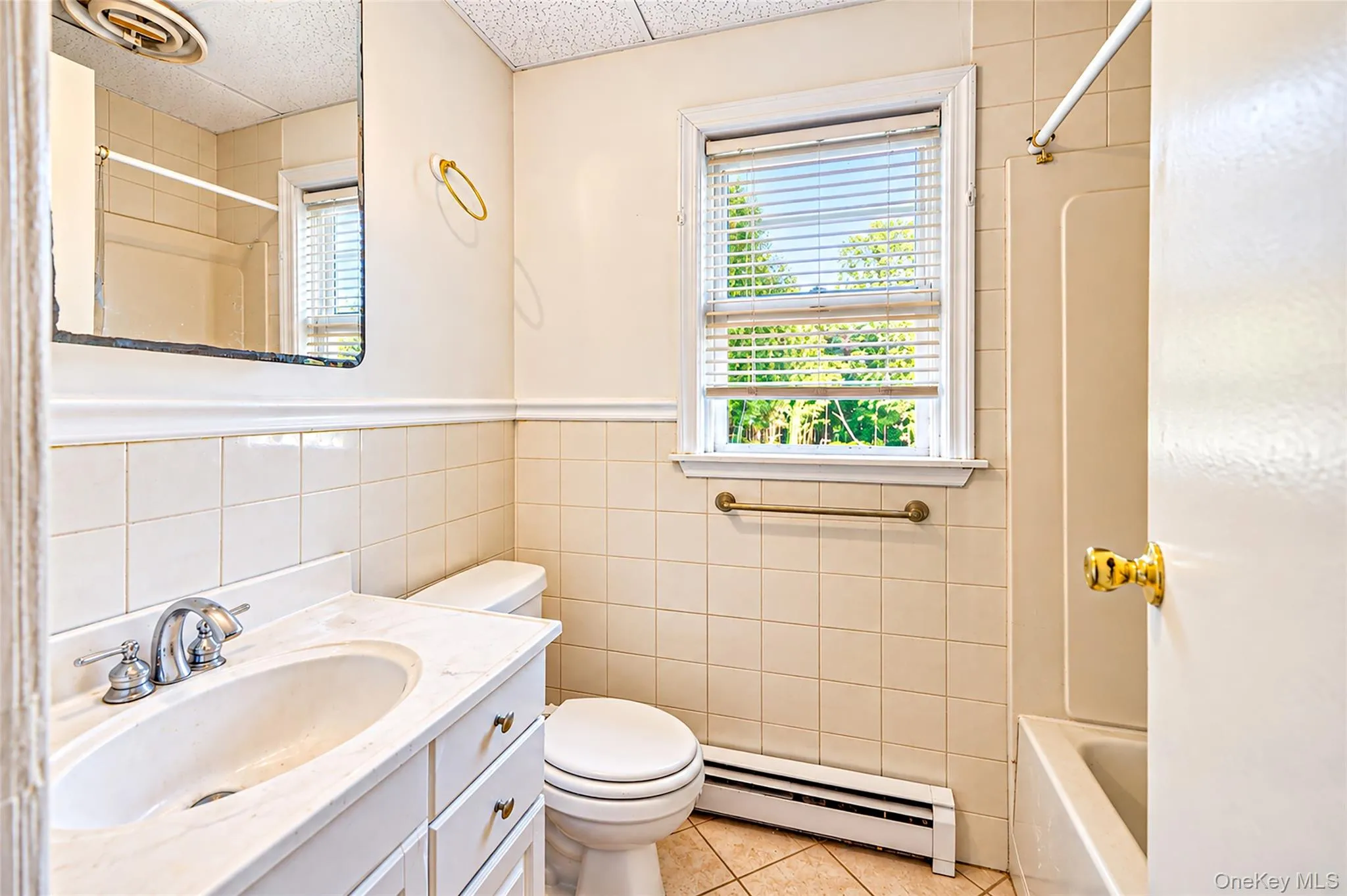 3698 Horseblock Road, Brookhaven, NY, 3 Bedrooms Bedrooms, 10 Rooms Rooms,2 BathroomsBathrooms,Residential,For Rent,Horseblock,0,1042808 3698 Horseblock Road, Brookhaven, NY, 3 Bedrooms Bedrooms, 10 Rooms Rooms,2 BathroomsBathrooms,Residential,For Rent,Horseblock,0,1042808