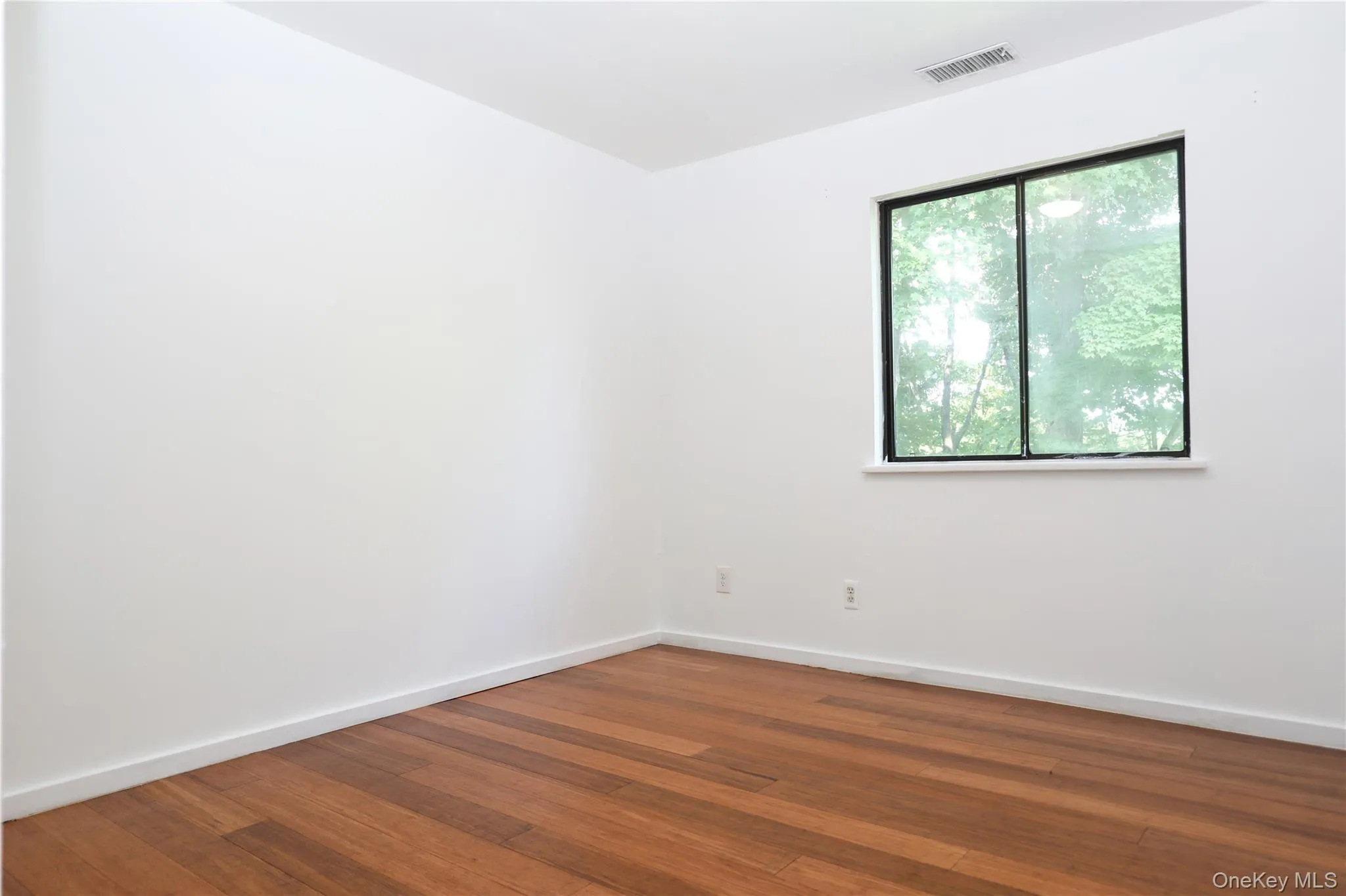 259 Village Court, Kingston, NY, 3 Bedrooms Bedrooms, 6 Rooms Rooms,1 BathroomBathrooms,Residential Lease,For Rent,Village,0,1042811 259 Village Court, Kingston, NY, 3 Bedrooms Bedrooms, 6 Rooms Rooms,1 BathroomBathrooms,Residential Lease,For Rent,Village,0,1042811