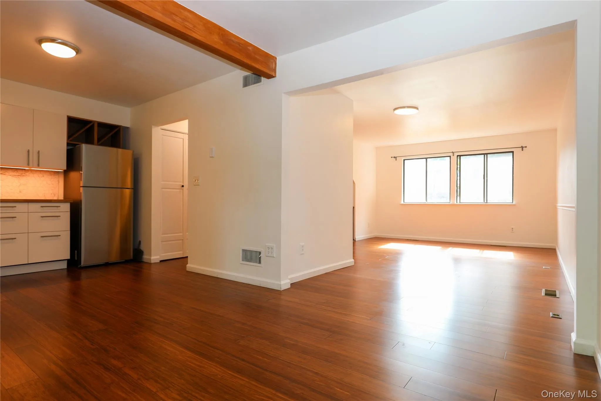 259 Village Court, Kingston, NY, 3 Bedrooms Bedrooms, 6 Rooms Rooms,1 BathroomBathrooms,Residential Lease,For Rent,Village,0,1042811 259 Village Court, Kingston, NY, 3 Bedrooms Bedrooms, 6 Rooms Rooms,1 BathroomBathrooms,Residential Lease,For Rent,Village,0,1042811
