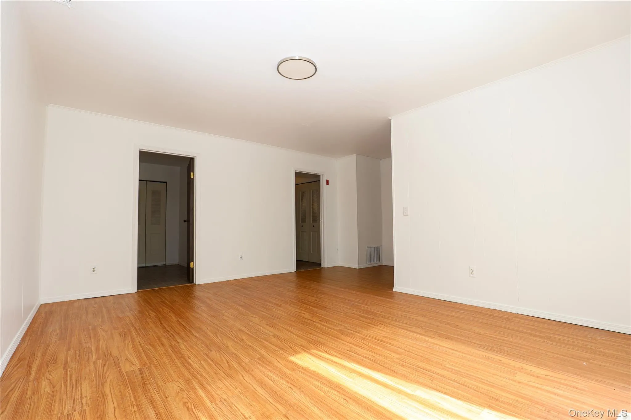 259 Village Court, Kingston, NY, 3 Bedrooms Bedrooms, 6 Rooms Rooms,1 BathroomBathrooms,Residential Lease,For Rent,Village,0,1042811 259 Village Court, Kingston, NY, 3 Bedrooms Bedrooms, 6 Rooms Rooms,1 BathroomBathrooms,Residential Lease,For Rent,Village,0,1042811