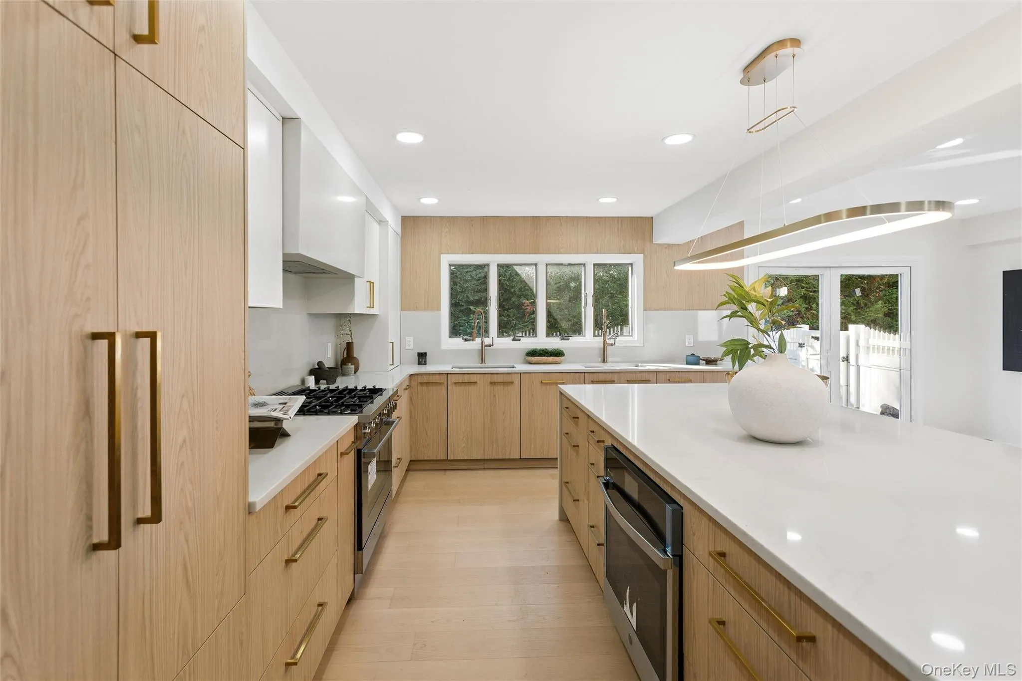 875 Channel Road, Hempstead, NY, 8 Bedrooms Bedrooms, 14 Rooms Rooms,6 BathroomsBathrooms,Residential,For Rent,Channel,0,1042815 875 Channel Road, Hempstead, NY, 8 Bedrooms Bedrooms, 14 Rooms Rooms,6 BathroomsBathrooms,Residential,For Rent,Channel,0,1042815