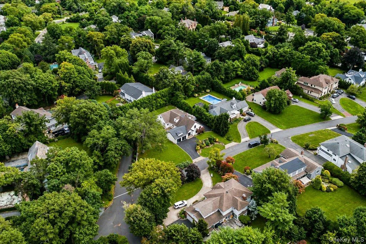875 Channel Road, Hempstead, NY, 8 Bedrooms Bedrooms, 14 Rooms Rooms,6 BathroomsBathrooms,Residential,For Rent,Channel,0,1042815 875 Channel Road, Hempstead, NY, 8 Bedrooms Bedrooms, 14 Rooms Rooms,6 BathroomsBathrooms,Residential,For Rent,Channel,0,1042815