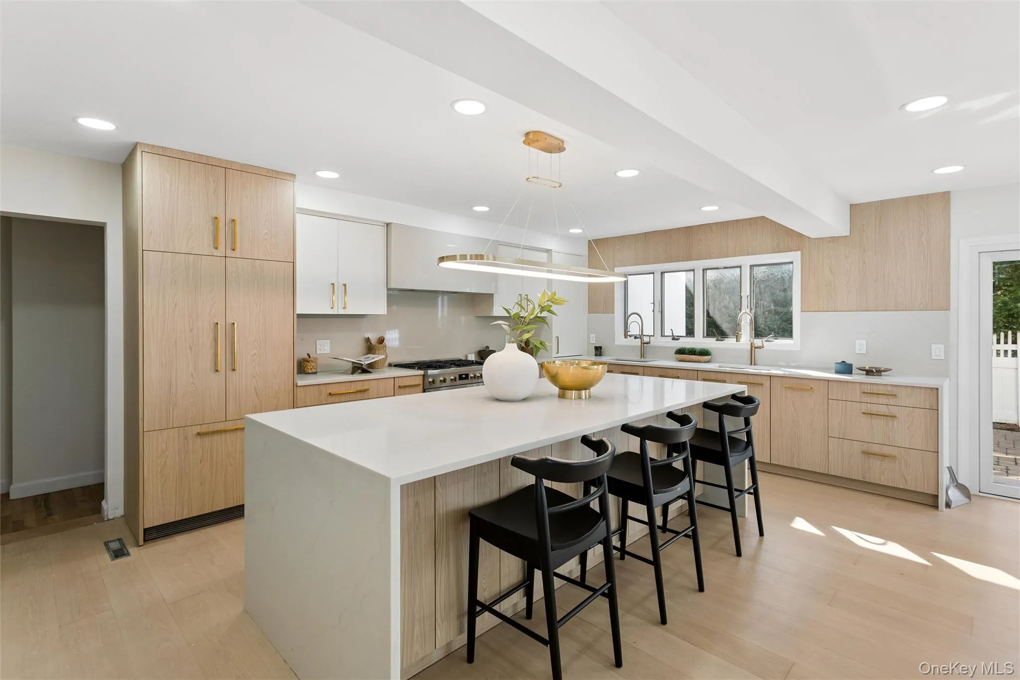 875 Channel Road, Hempstead, NY, 8 Bedrooms Bedrooms, 14 Rooms Rooms,6 BathroomsBathrooms,Residential,For Rent,Channel,0,1042815 875 Channel Road, Hempstead, NY, 8 Bedrooms Bedrooms, 14 Rooms Rooms,6 BathroomsBathrooms,Residential,For Rent,Channel,0,1042815