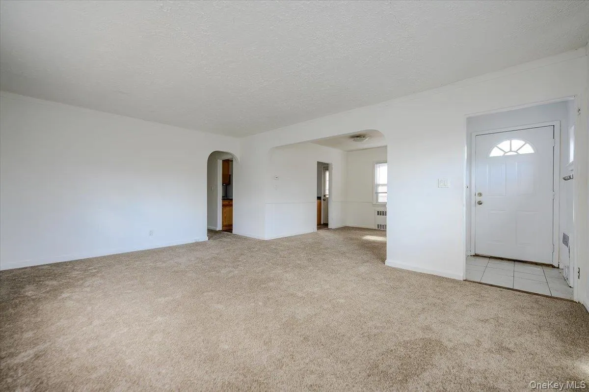 364 Broadway, Long Beach, NY, 2 Bedrooms Bedrooms, 4 Rooms Rooms,1 BathroomBathrooms,Residential Lease,For Rent,Broadway,0,1042816 364 Broadway, Long Beach, NY, 2 Bedrooms Bedrooms, 4 Rooms Rooms,1 BathroomBathrooms,Residential Lease,For Rent,Broadway,0,1042816