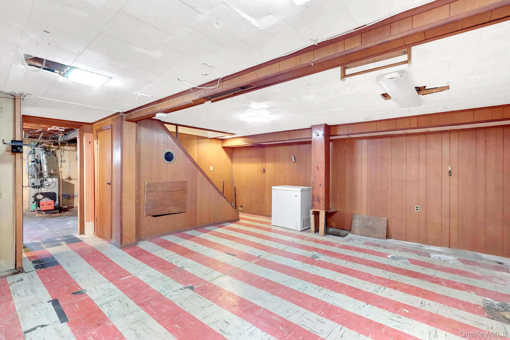 19 Essex Road, Oyster Bay, NY, 3 Bedrooms Bedrooms, 6 Rooms Rooms,1 BathroomBathrooms,Residential,For Rent,Essex,0,1042817 19 Essex Road, Oyster Bay, NY, 3 Bedrooms Bedrooms, 6 Rooms Rooms,1 BathroomBathrooms,Residential,For Rent,Essex,0,1042817