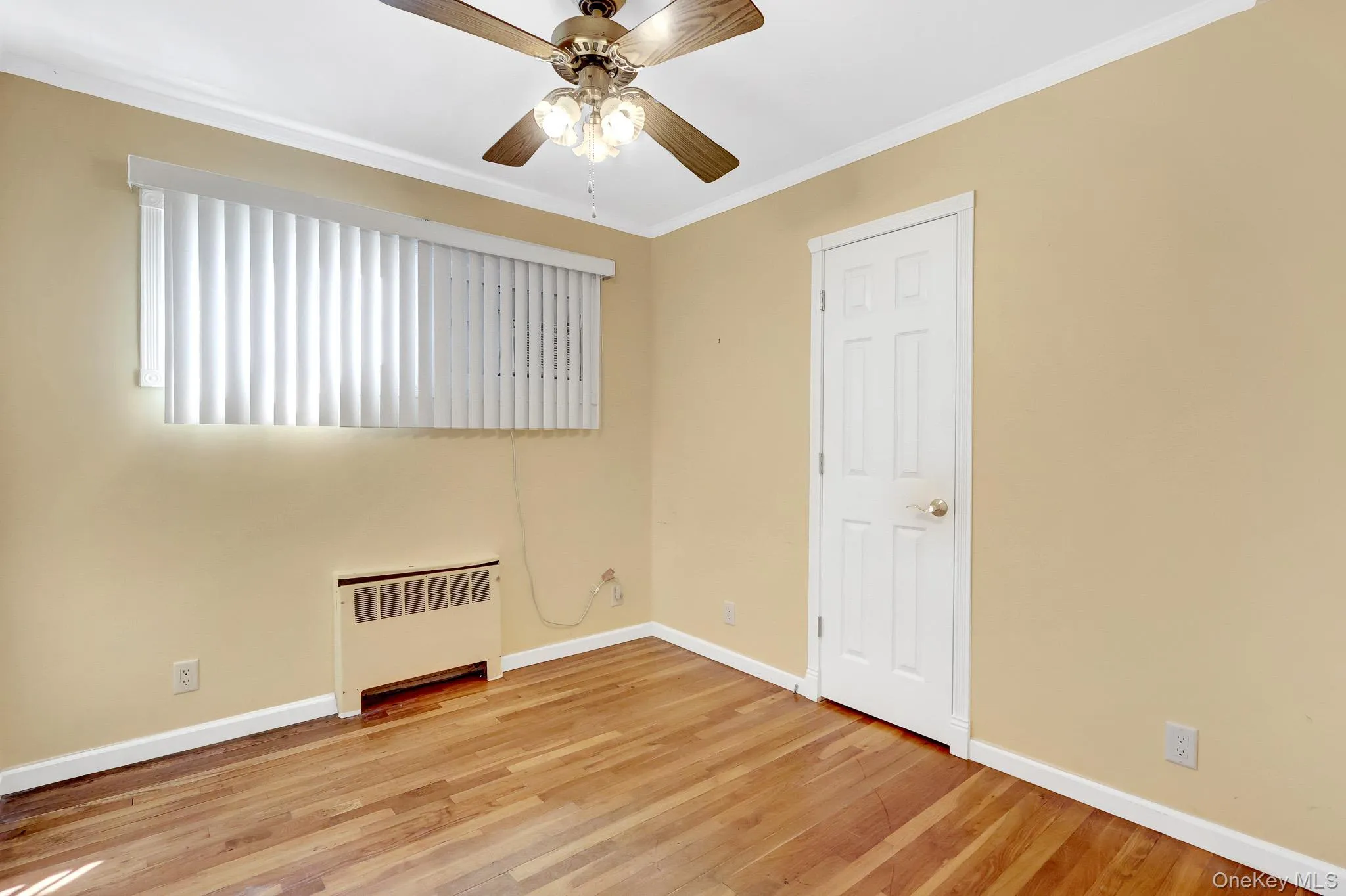 19 Essex Road, Oyster Bay, NY, 3 Bedrooms Bedrooms, 6 Rooms Rooms,1 BathroomBathrooms,Residential,For Rent,Essex,0,1042817 19 Essex Road, Oyster Bay, NY, 3 Bedrooms Bedrooms, 6 Rooms Rooms,1 BathroomBathrooms,Residential,For Rent,Essex,0,1042817