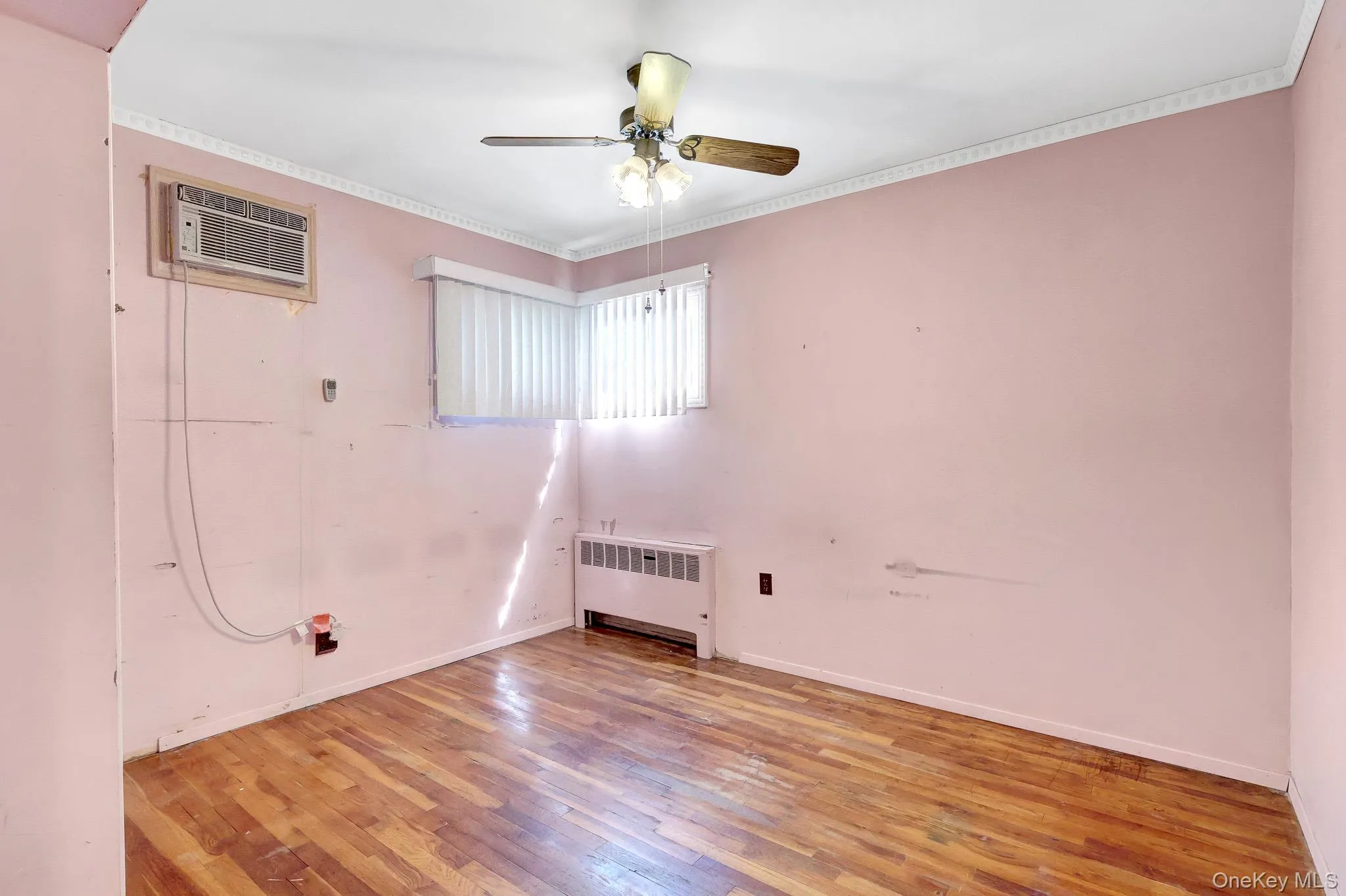 19 Essex Road, Oyster Bay, NY, 3 Bedrooms Bedrooms, 6 Rooms Rooms,1 BathroomBathrooms,Residential,For Rent,Essex,0,1042817 19 Essex Road, Oyster Bay, NY, 3 Bedrooms Bedrooms, 6 Rooms Rooms,1 BathroomBathrooms,Residential,For Rent,Essex,0,1042817