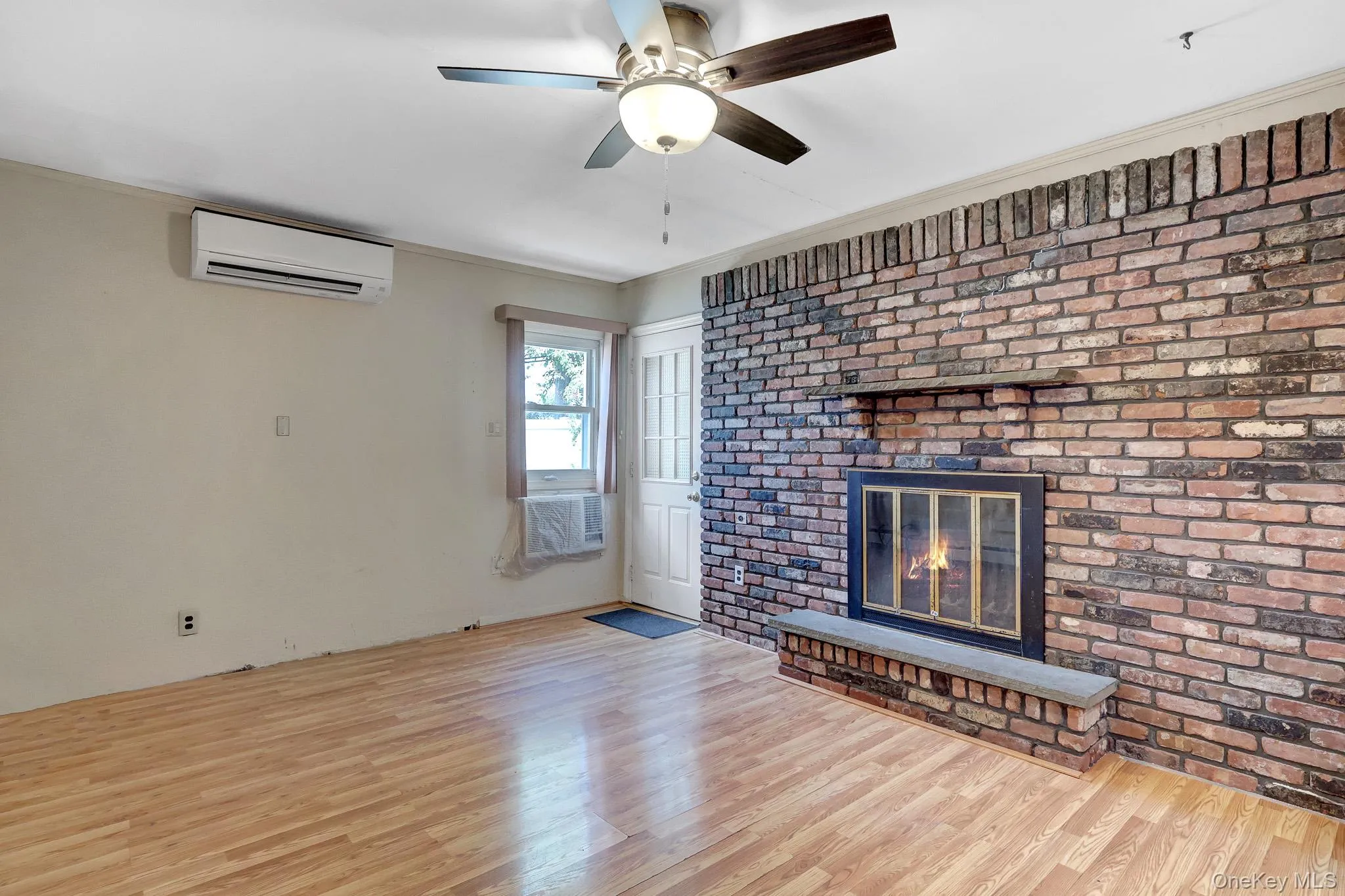 19 Essex Road, Oyster Bay, NY, 3 Bedrooms Bedrooms, 6 Rooms Rooms,1 BathroomBathrooms,Residential,For Rent,Essex,0,1042817 19 Essex Road, Oyster Bay, NY, 3 Bedrooms Bedrooms, 6 Rooms Rooms,1 BathroomBathrooms,Residential,For Rent,Essex,0,1042817