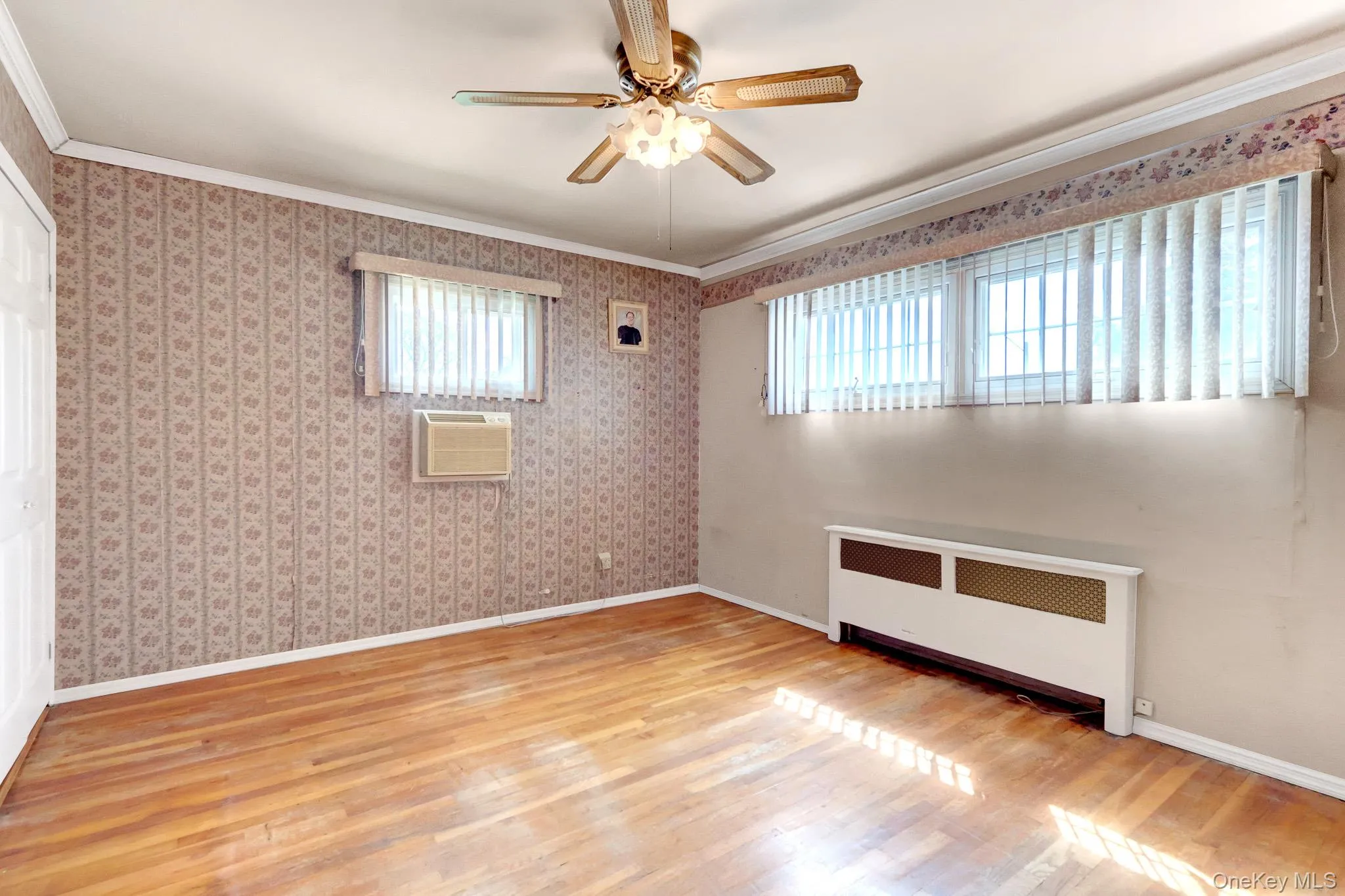 19 Essex Road, Oyster Bay, NY, 3 Bedrooms Bedrooms, 6 Rooms Rooms,1 BathroomBathrooms,Residential,For Rent,Essex,0,1042817 19 Essex Road, Oyster Bay, NY, 3 Bedrooms Bedrooms, 6 Rooms Rooms,1 BathroomBathrooms,Residential,For Rent,Essex,0,1042817