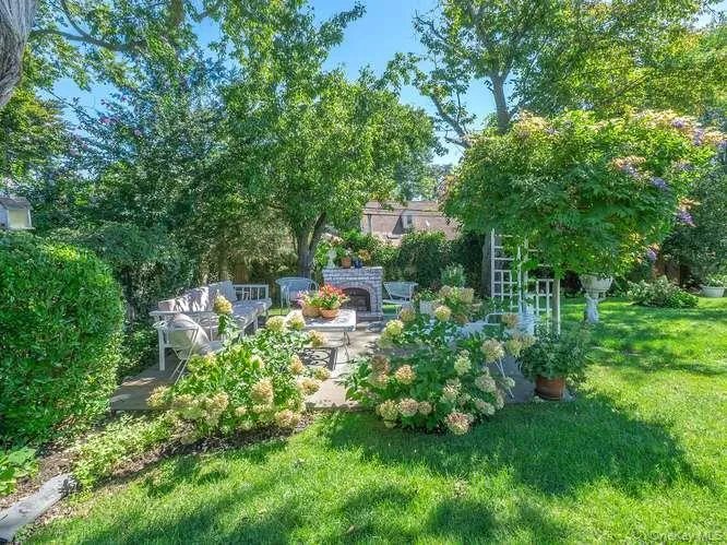 9 Robert Road, Oyster Bay, NY, 3 Bedrooms Bedrooms, 7 Rooms Rooms,2 BathroomsBathrooms,Residential,For Rent,Robert,0,1042818 9 Robert Road, Oyster Bay, NY, 3 Bedrooms Bedrooms, 7 Rooms Rooms,2 BathroomsBathrooms,Residential,For Rent,Robert,0,1042818