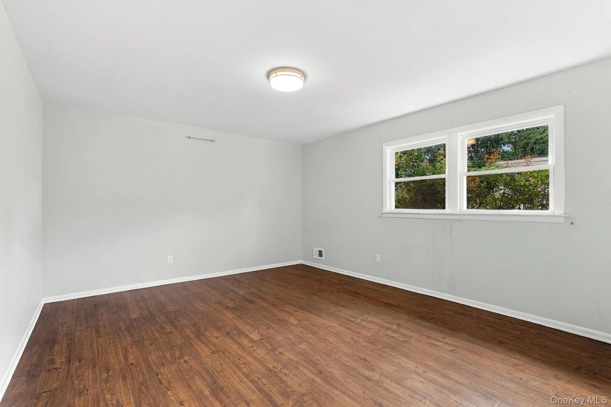 7 Frost Lane, Greenburgh, NY, 4 Bedrooms Bedrooms, 8 Rooms Rooms,2 BathroomsBathrooms,Residential,For Rent,Frost,0,1042822 7 Frost Lane, Greenburgh, NY, 4 Bedrooms Bedrooms, 8 Rooms Rooms,2 BathroomsBathrooms,Residential,For Rent,Frost,0,1042822