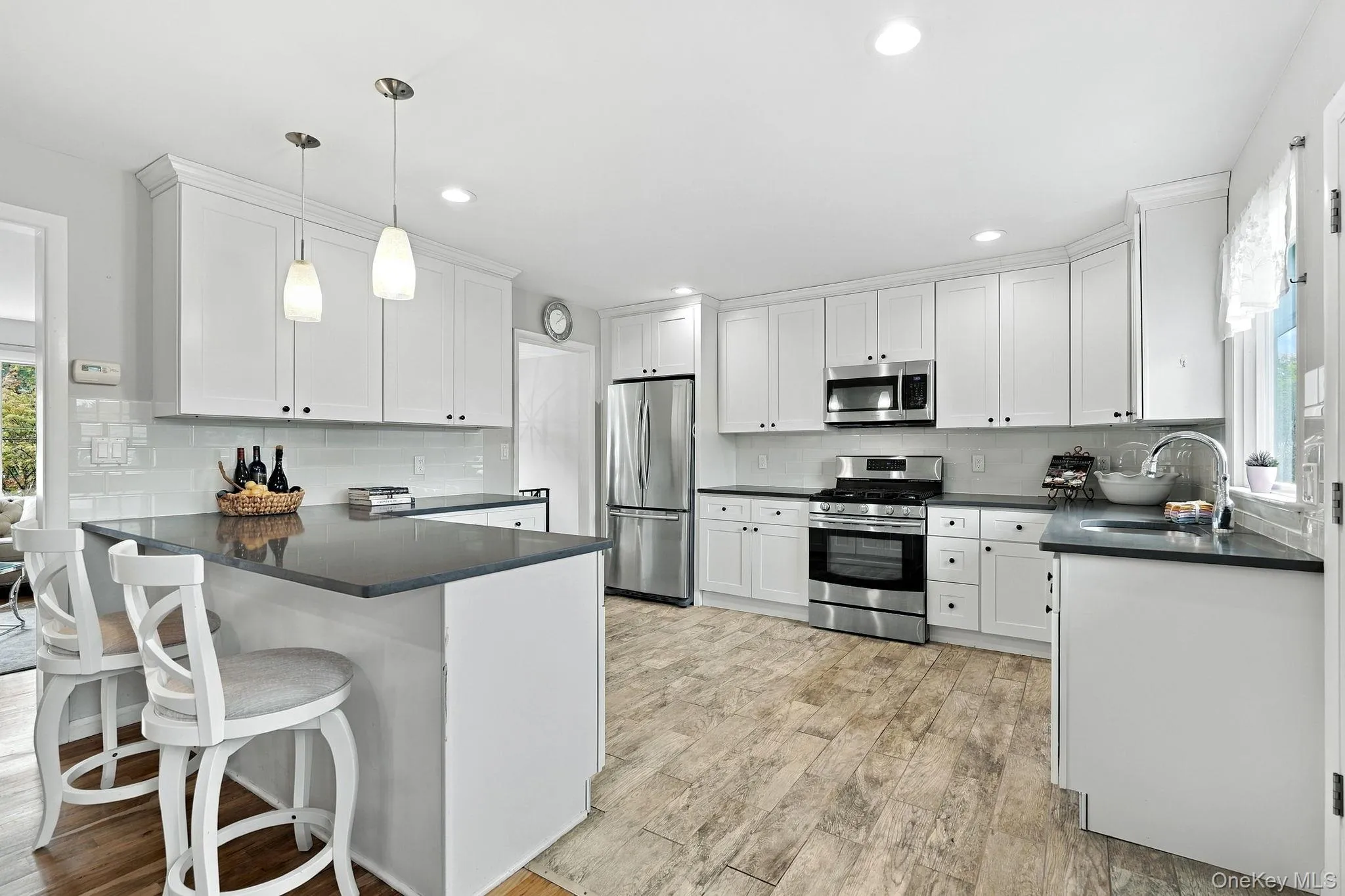 7 Frost Lane, Greenburgh, NY, 4 Bedrooms Bedrooms, 8 Rooms Rooms,2 BathroomsBathrooms,Residential,For Rent,Frost,0,1042822 7 Frost Lane, Greenburgh, NY, 4 Bedrooms Bedrooms, 8 Rooms Rooms,2 BathroomsBathrooms,Residential,For Rent,Frost,0,1042822