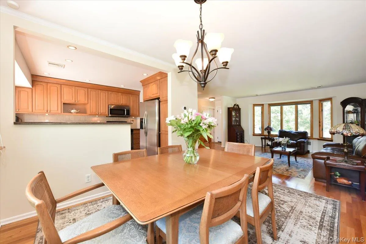 70 Glenwood Road, Oyster Bay, NY, 3 Bedrooms Bedrooms, 6 Rooms Rooms,1 BathroomBathrooms,Residential,For Rent,Glenwood,0,1042827 70 Glenwood Road, Oyster Bay, NY, 3 Bedrooms Bedrooms, 6 Rooms Rooms,1 BathroomBathrooms,Residential,For Rent,Glenwood,0,1042827