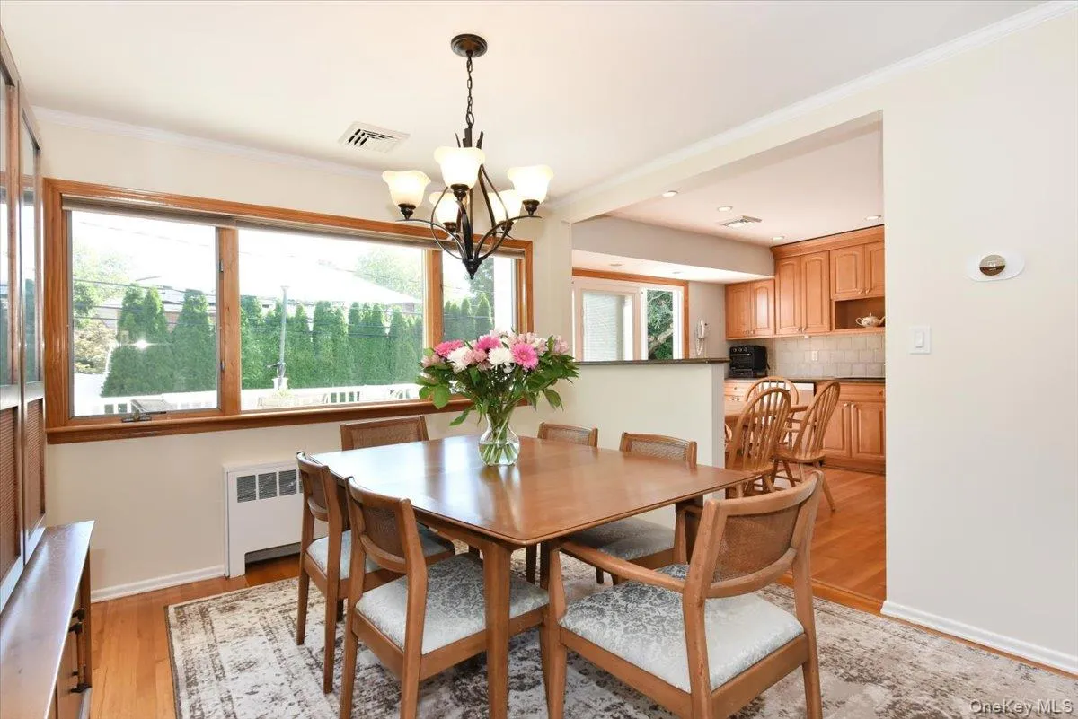70 Glenwood Road, Oyster Bay, NY, 3 Bedrooms Bedrooms, 6 Rooms Rooms,1 BathroomBathrooms,Residential,For Rent,Glenwood,0,1042827 70 Glenwood Road, Oyster Bay, NY, 3 Bedrooms Bedrooms, 6 Rooms Rooms,1 BathroomBathrooms,Residential,For Rent,Glenwood,0,1042827