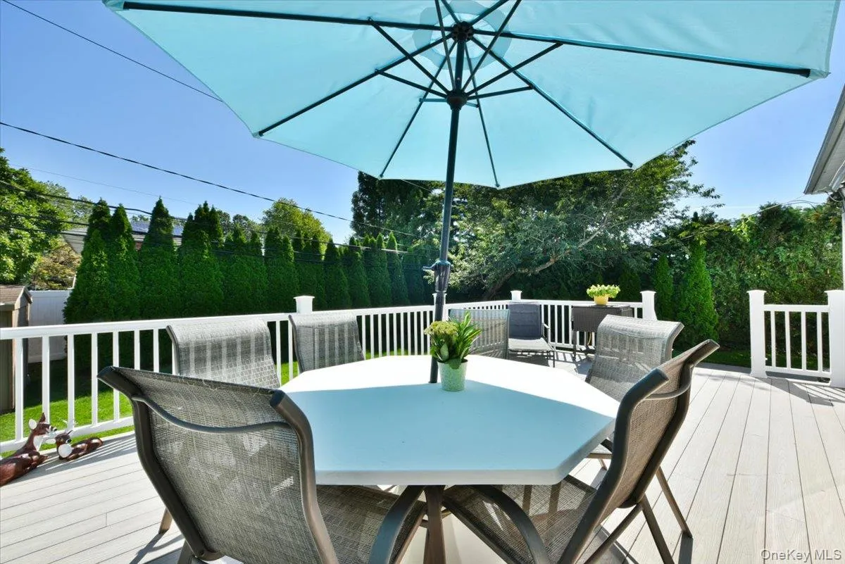 70 Glenwood Road, Oyster Bay, NY, 3 Bedrooms Bedrooms, 6 Rooms Rooms,1 BathroomBathrooms,Residential,For Rent,Glenwood,0,1042827 70 Glenwood Road, Oyster Bay, NY, 3 Bedrooms Bedrooms, 6 Rooms Rooms,1 BathroomBathrooms,Residential,For Rent,Glenwood,0,1042827