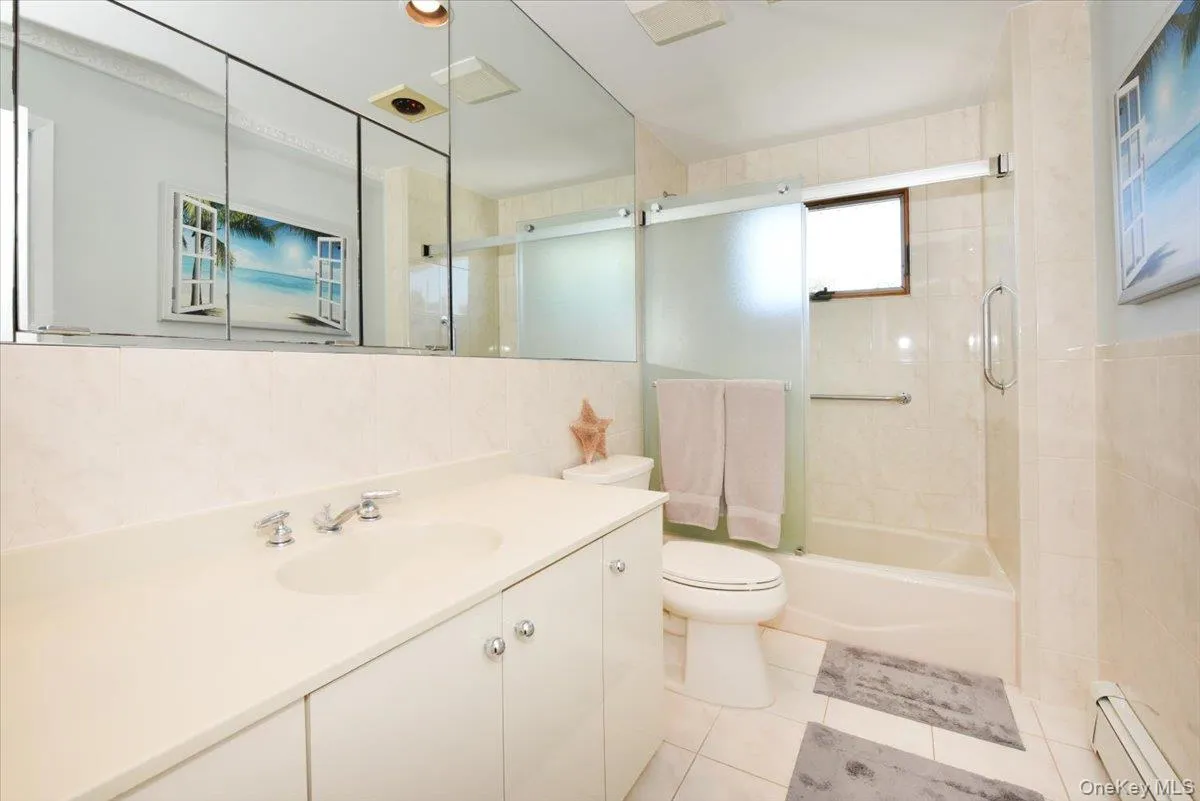 70 Glenwood Road, Oyster Bay, NY, 3 Bedrooms Bedrooms, 6 Rooms Rooms,1 BathroomBathrooms,Residential,For Rent,Glenwood,0,1042827 70 Glenwood Road, Oyster Bay, NY, 3 Bedrooms Bedrooms, 6 Rooms Rooms,1 BathroomBathrooms,Residential,For Rent,Glenwood,0,1042827