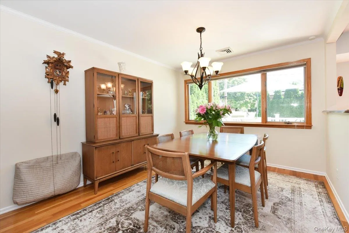 70 Glenwood Road, Oyster Bay, NY, 3 Bedrooms Bedrooms, 6 Rooms Rooms,1 BathroomBathrooms,Residential,For Rent,Glenwood,0,1042827 70 Glenwood Road, Oyster Bay, NY, 3 Bedrooms Bedrooms, 6 Rooms Rooms,1 BathroomBathrooms,Residential,For Rent,Glenwood,0,1042827