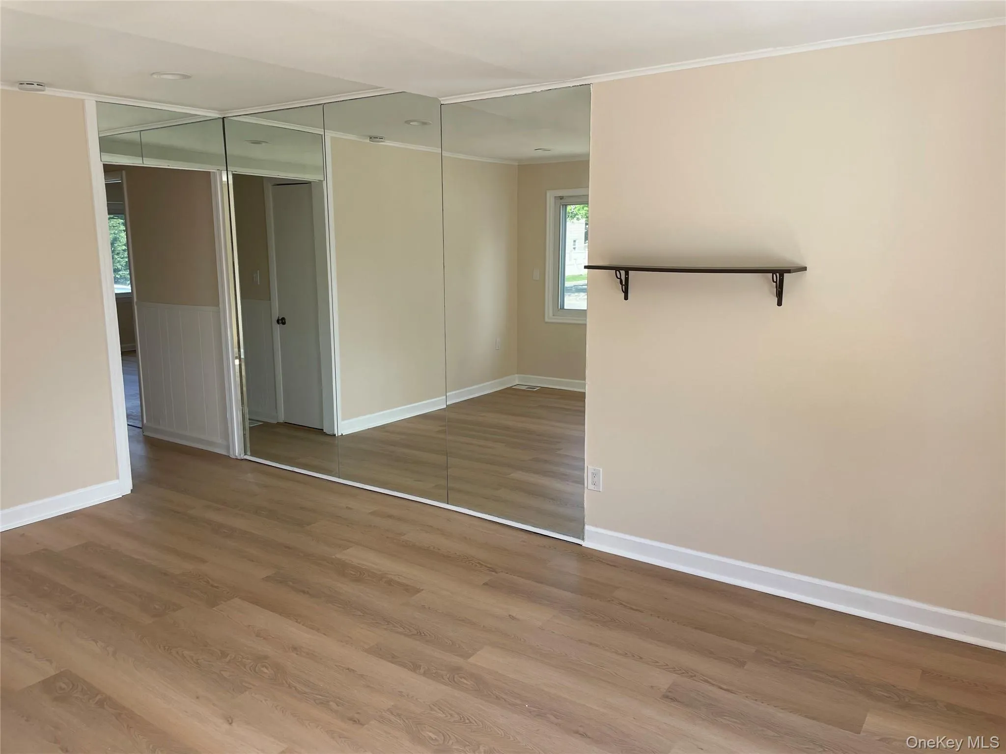 301 Jackson, Oyster Bay, NY, 1 Bedroom Bedrooms, 3 Rooms Rooms,1 BathroomBathrooms,Residential Lease,For Rent,Jackson,0,1042829 301 Jackson, Oyster Bay, NY, 1 Bedroom Bedrooms, 3 Rooms Rooms,1 BathroomBathrooms,Residential Lease,For Rent,Jackson,0,1042829