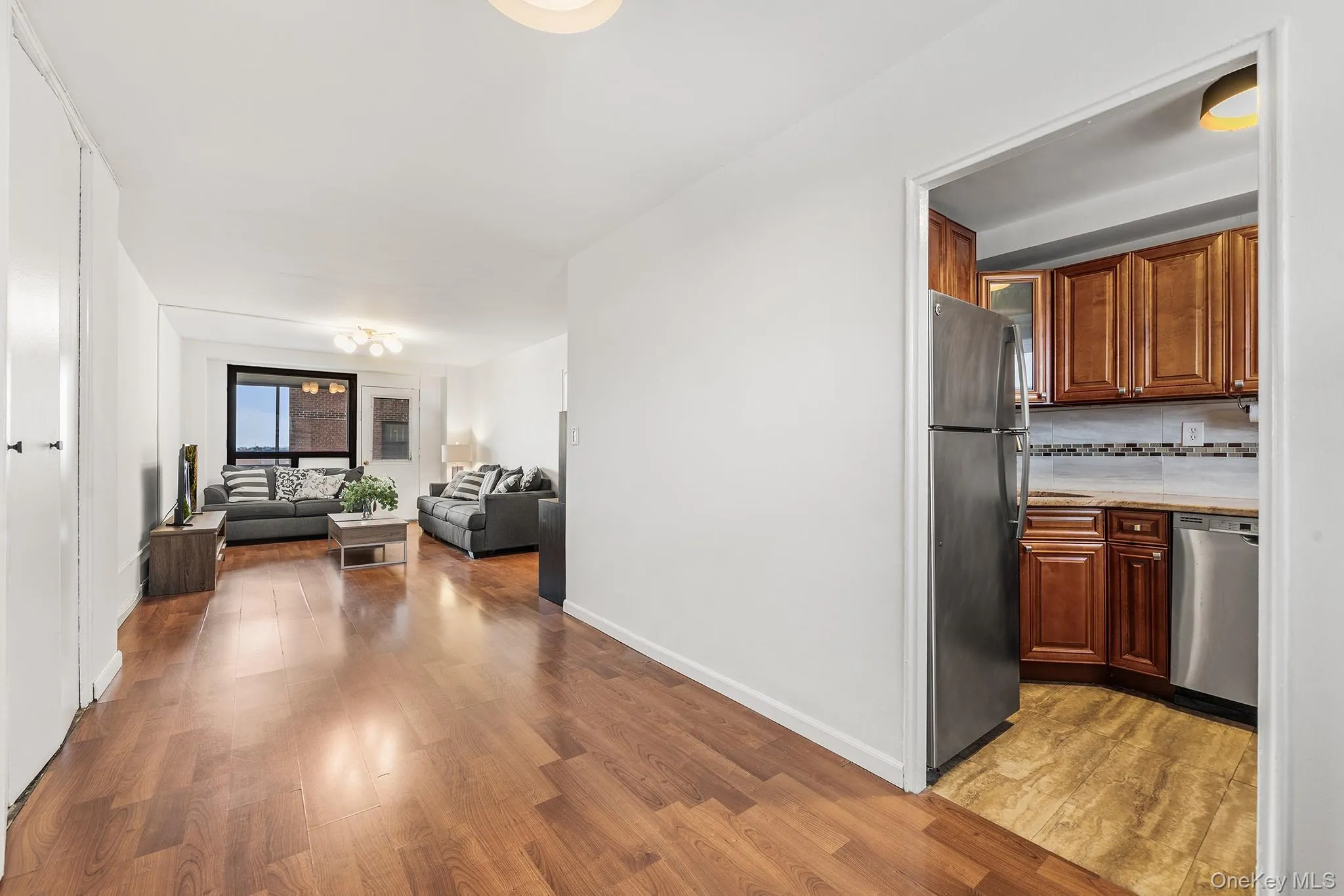 61-25 98th Street, New York, NY, 1 Bedroom Bedrooms, 3 Rooms Rooms,1 BathroomBathrooms,Residential,For Rent,98th,0,1042830 61-25 98th Street, New York, NY, 1 Bedroom Bedrooms, 3 Rooms Rooms,1 BathroomBathrooms,Residential,For Rent,98th,0,1042830
