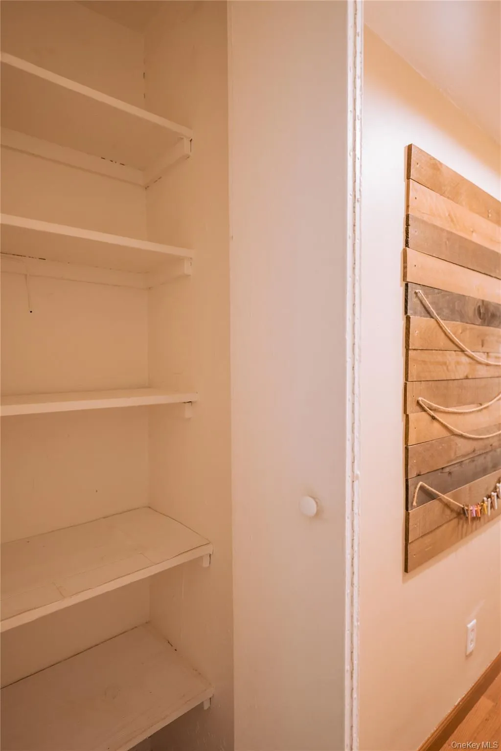 61-25 98th Street, New York, NY, 1 Bedroom Bedrooms, 3 Rooms Rooms,1 BathroomBathrooms,Residential,For Rent,98th,0,1042830 61-25 98th Street, New York, NY, 1 Bedroom Bedrooms, 3 Rooms Rooms,1 BathroomBathrooms,Residential,For Rent,98th,0,1042830