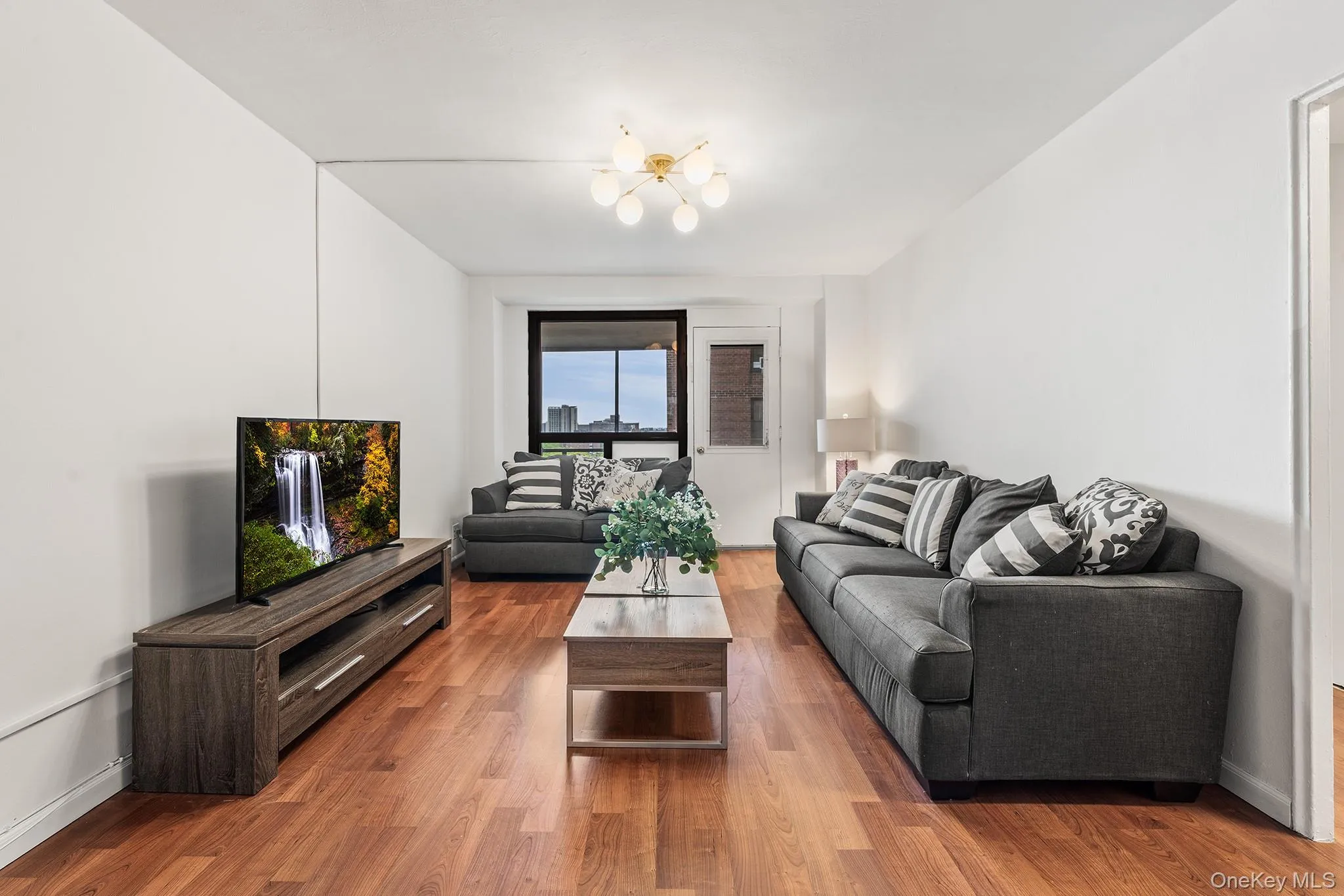 61-25 98th Street, New York, NY, 1 Bedroom Bedrooms, 3 Rooms Rooms,1 BathroomBathrooms,Residential,For Rent,98th,0,1042830 61-25 98th Street, New York, NY, 1 Bedroom Bedrooms, 3 Rooms Rooms,1 BathroomBathrooms,Residential,For Rent,98th,0,1042830