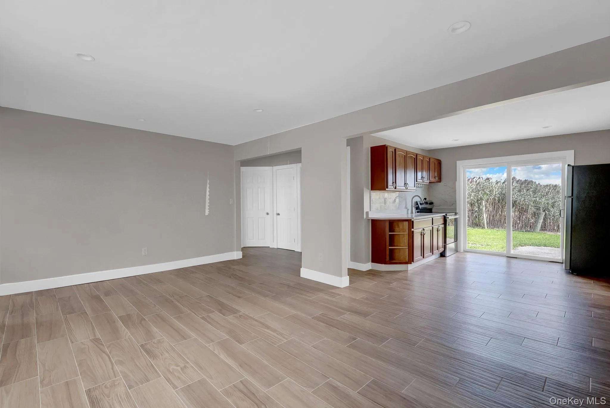 295 Bergen Avenue, West Babylon, NY, 2 Bedroom Bedrooms, 4 Room Rooms,1 BathroomBathrooms,Residential Lease,For Rent,Bergen,0,1042832 295 Bergen Avenue, West Babylon, NY, 2 Bedroom Bedrooms, 4 Room Rooms,1 BathroomBathrooms,Residential Lease,For Rent,Bergen,0,1042832