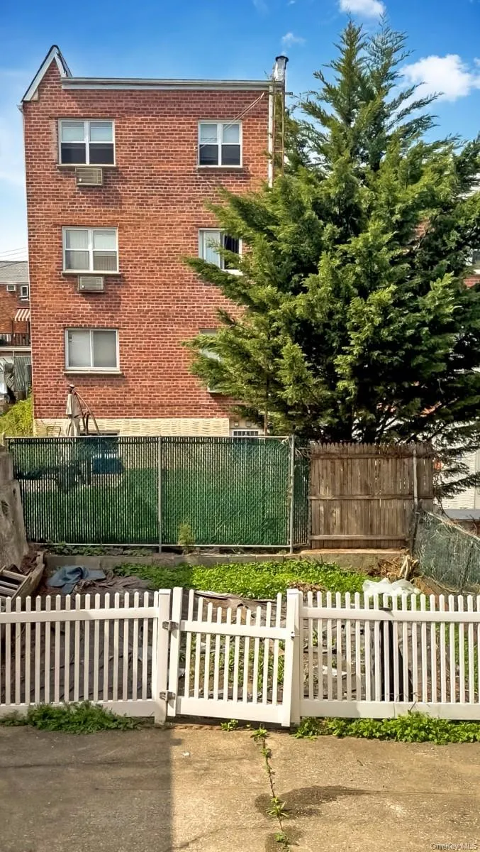 69-11 62nd Drive, New York, NY, 3 Bedrooms Bedrooms, 8 Rooms Rooms,2 BathroomsBathrooms,Residential,For Rent,62nd,0,1042833 69-11 62nd Drive, New York, NY, 3 Bedrooms Bedrooms, 8 Rooms Rooms,2 BathroomsBathrooms,Residential,For Rent,62nd,0,1042833