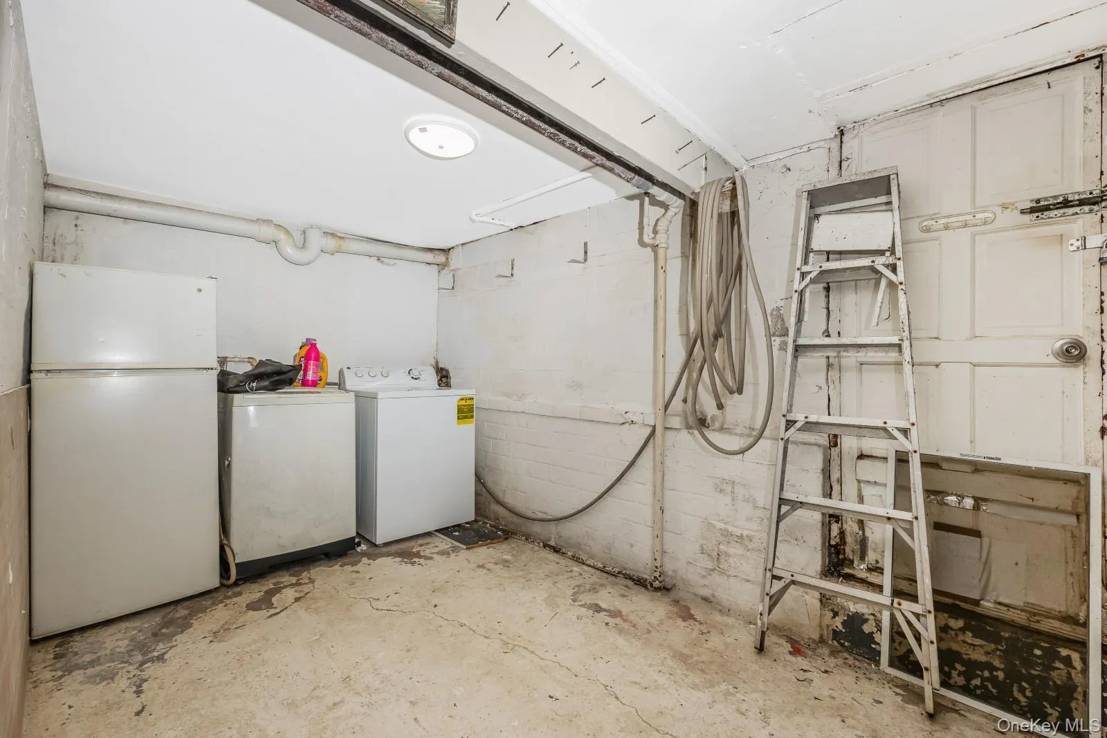 69-11 62nd Drive, New York, NY, 3 Bedrooms Bedrooms, 8 Rooms Rooms,2 BathroomsBathrooms,Residential,For Rent,62nd,0,1042833 69-11 62nd Drive, New York, NY, 3 Bedrooms Bedrooms, 8 Rooms Rooms,2 BathroomsBathrooms,Residential,For Rent,62nd,0,1042833