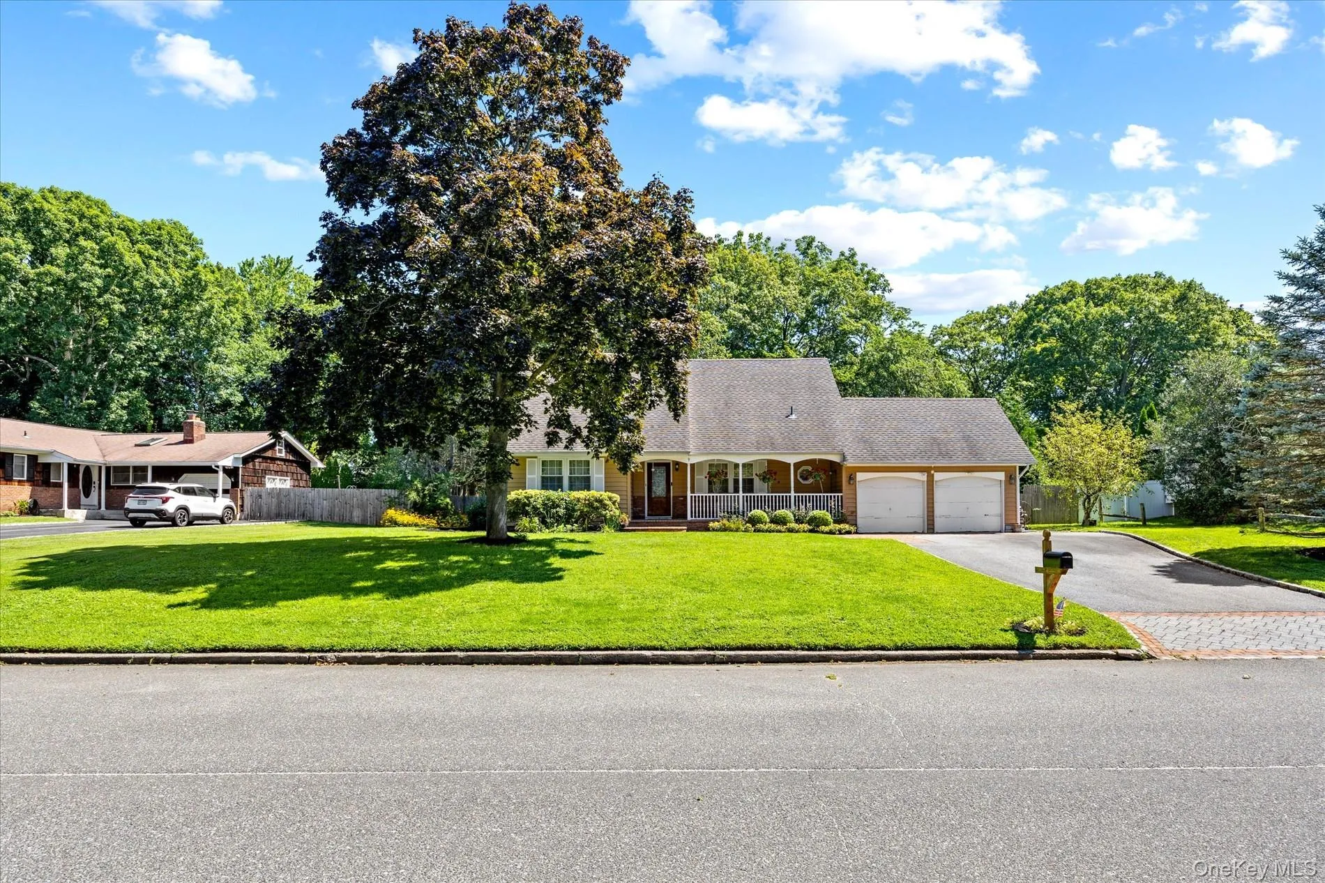 9 Charlemagne Drive, Smithtown, NY, 4 Bedrooms Bedrooms, 9 Rooms Rooms,2 BathroomsBathrooms,Residential,For Rent,Charlemagne,0,1042836 9 Charlemagne Drive, Smithtown, NY, 4 Bedrooms Bedrooms, 9 Rooms Rooms,2 BathroomsBathrooms,Residential,For Rent,Charlemagne,0,1042836