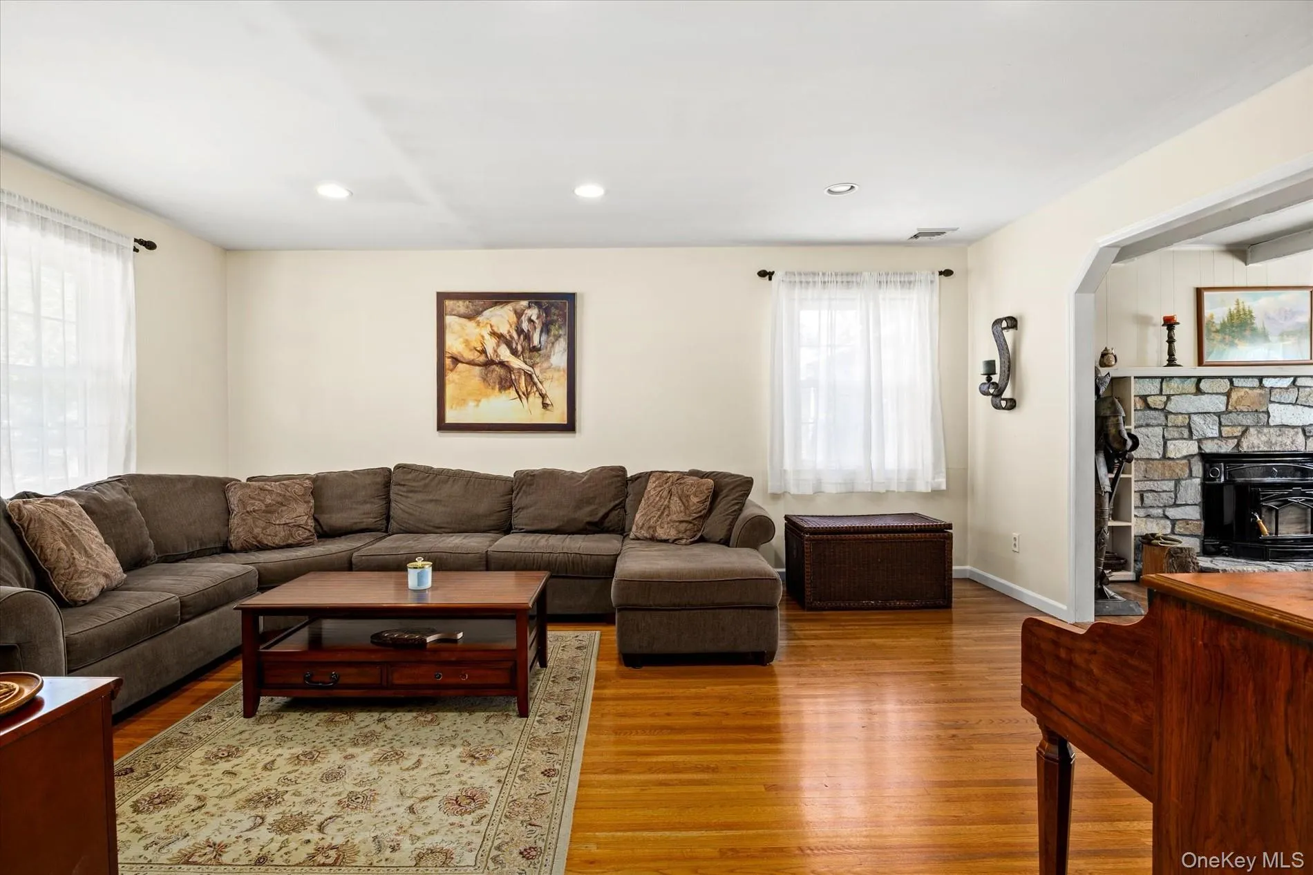 9 Charlemagne Drive, Smithtown, NY, 4 Bedrooms Bedrooms, 9 Rooms Rooms,2 BathroomsBathrooms,Residential,For Rent,Charlemagne,0,1042836 9 Charlemagne Drive, Smithtown, NY, 4 Bedrooms Bedrooms, 9 Rooms Rooms,2 BathroomsBathrooms,Residential,For Rent,Charlemagne,0,1042836