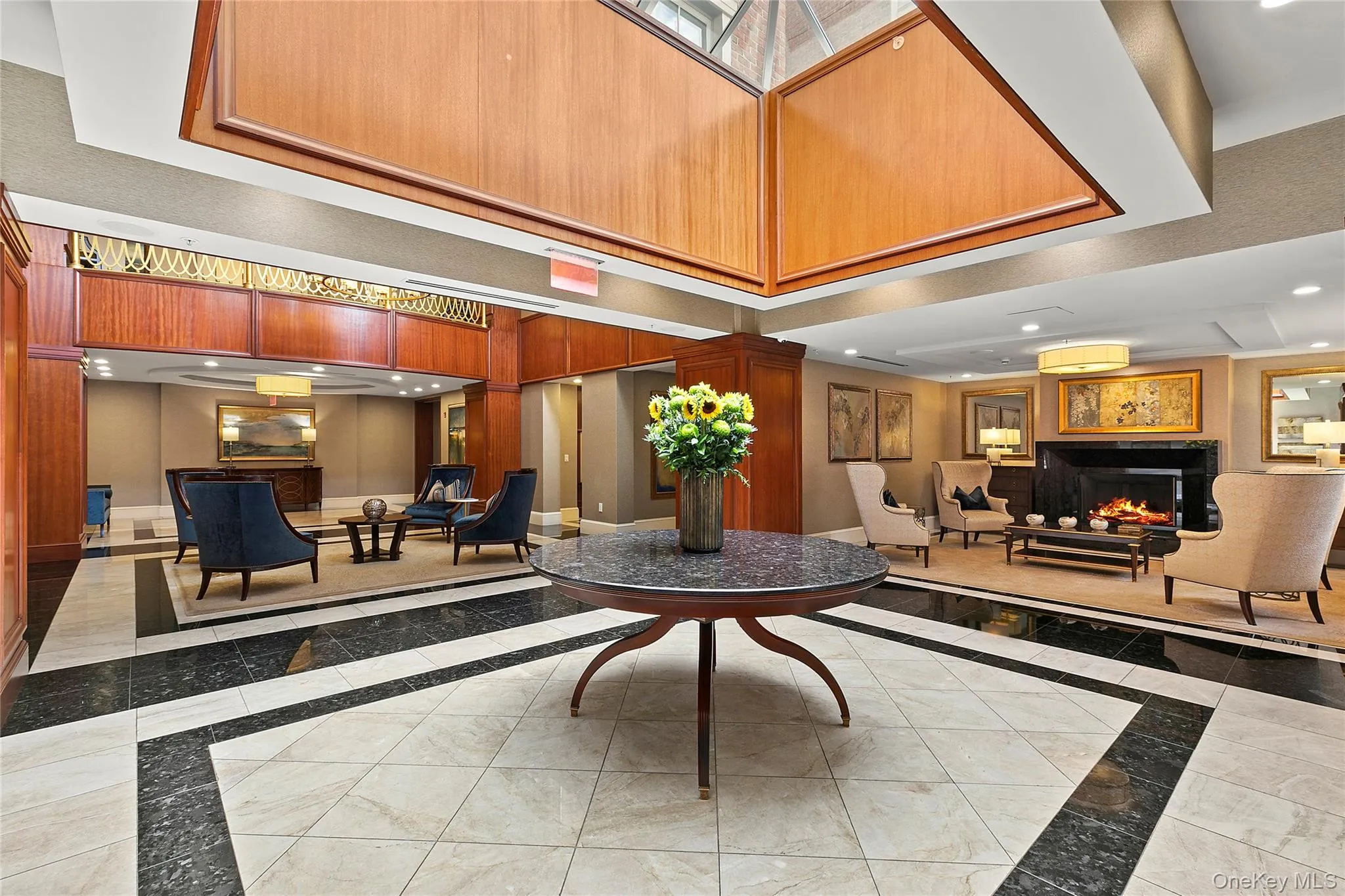 2000 Royal Court, North Hempstead, NY, 2 Bedrooms Bedrooms, 5 Rooms Rooms,2 BathroomsBathrooms,Residential,For Rent,Royal,0,1042837 2000 Royal Court, North Hempstead, NY, 2 Bedrooms Bedrooms, 5 Rooms Rooms,2 BathroomsBathrooms,Residential,For Rent,Royal,0,1042837