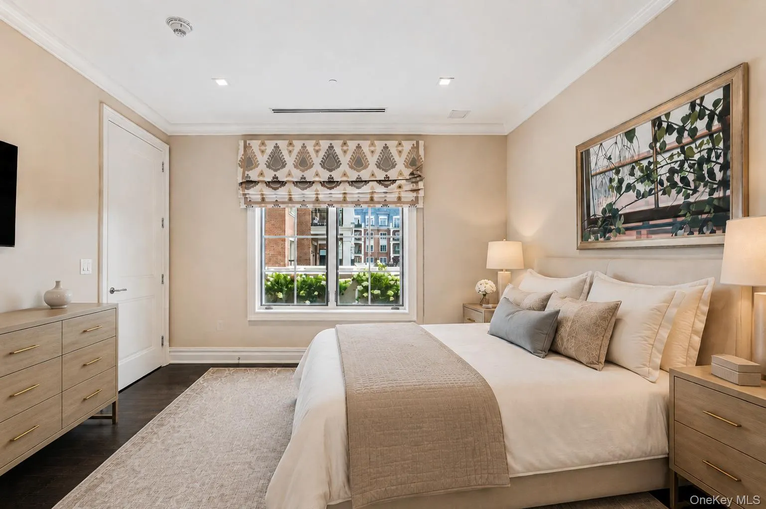 2000 Royal Court, North Hempstead, NY, 2 Bedrooms Bedrooms, 5 Rooms Rooms,2 BathroomsBathrooms,Residential,For Rent,Royal,0,1042837 2000 Royal Court, North Hempstead, NY, 2 Bedrooms Bedrooms, 5 Rooms Rooms,2 BathroomsBathrooms,Residential,For Rent,Royal,0,1042837