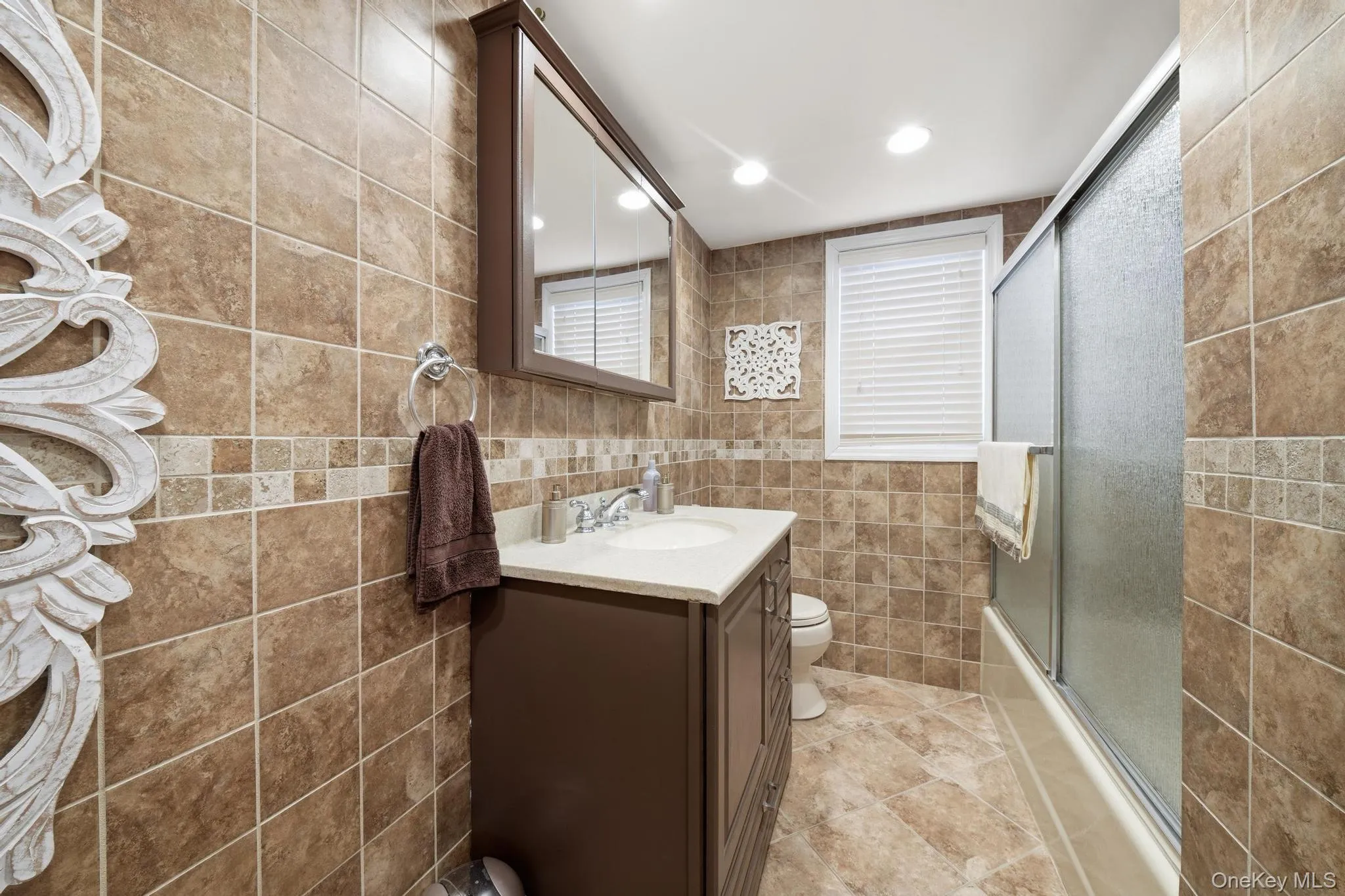 66 Caroline Avenue, Hempstead, NY, 4 Bedrooms Bedrooms, 9 Rooms Rooms,2 BathroomsBathrooms,Residential,For Rent,Caroline,0,1042838 66 Caroline Avenue, Hempstead, NY, 4 Bedrooms Bedrooms, 9 Rooms Rooms,2 BathroomsBathrooms,Residential,For Rent,Caroline,0,1042838